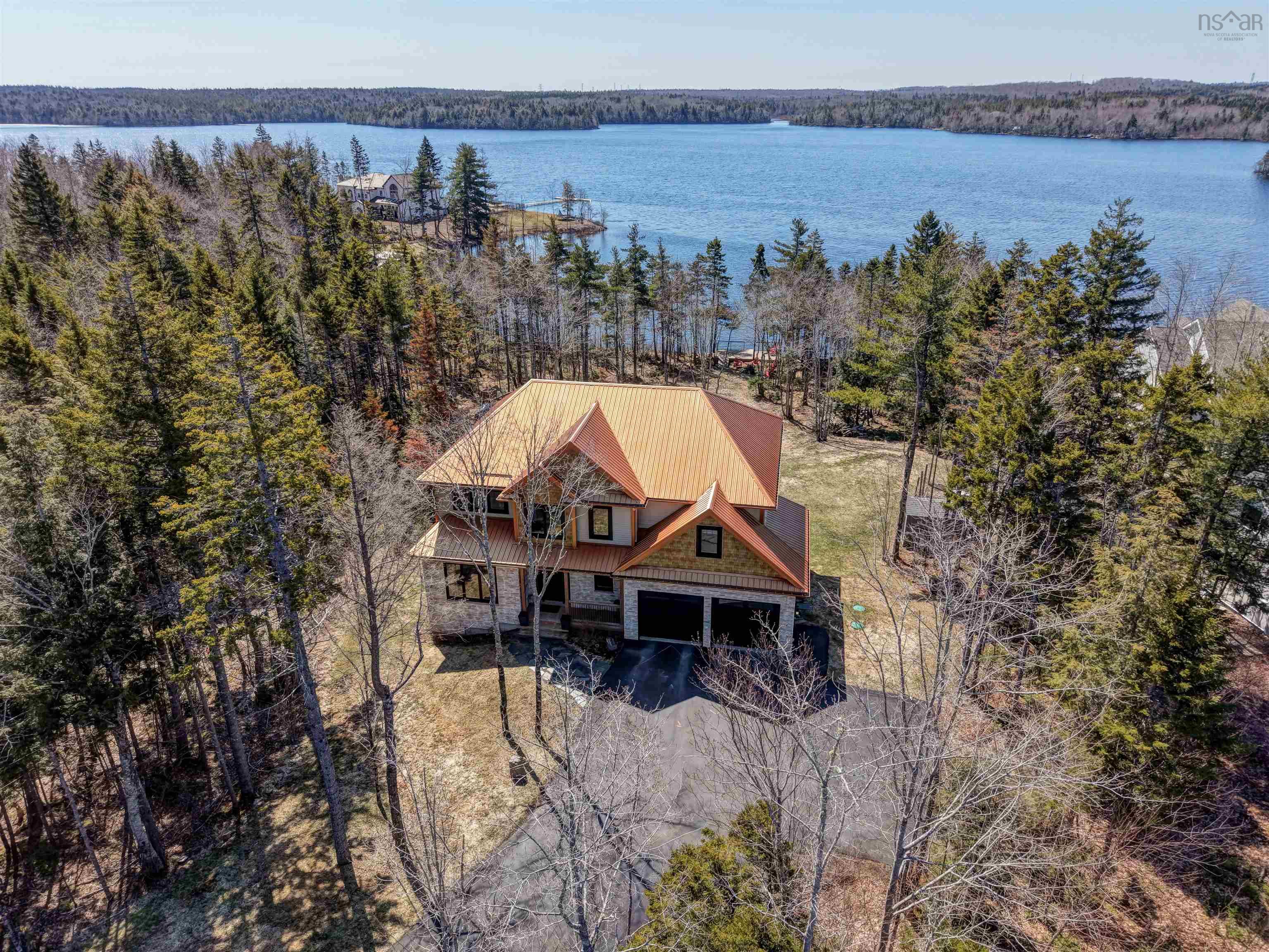 Thumbnail image for 460 McCabe Lake Drive MLS<sup>®</sup> 202607599
