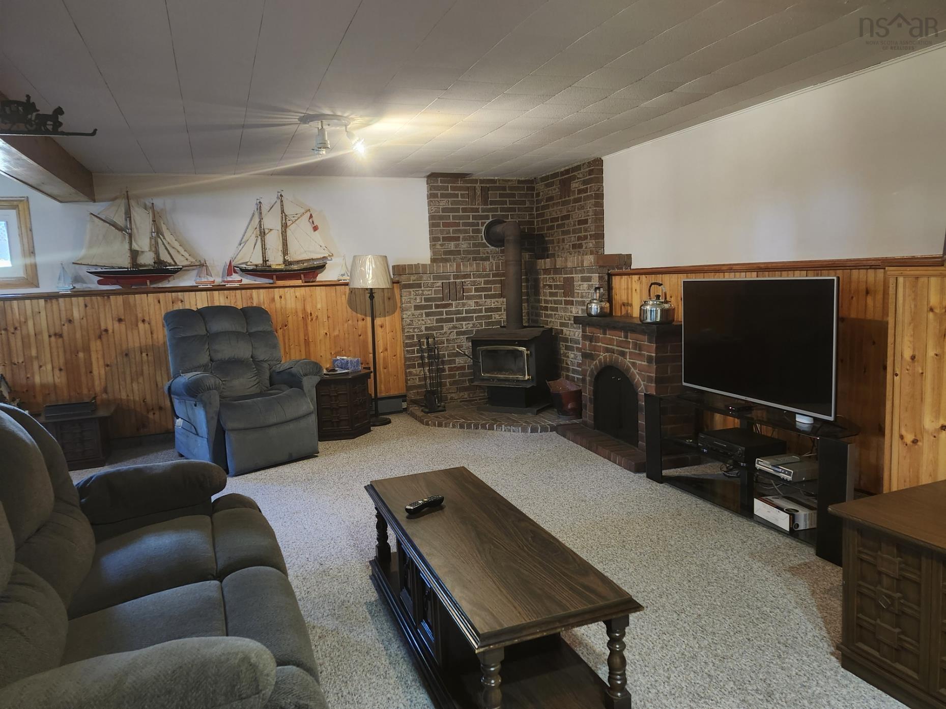 View image 19