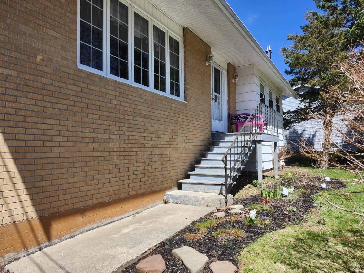 View image 8
