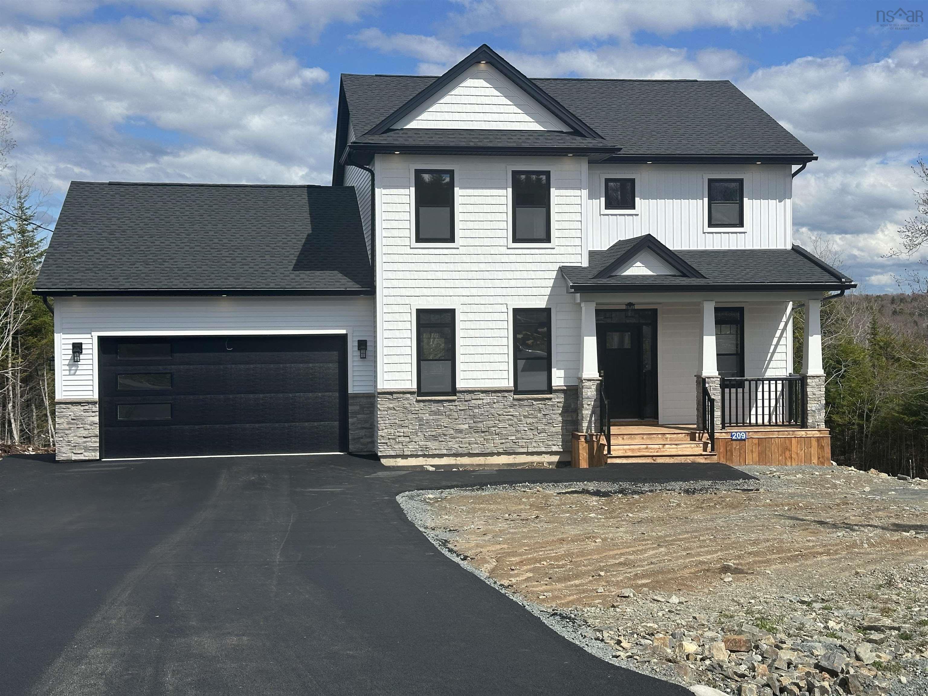 Thumbnail image for 209 Orchid Court MLS<sup>®</sup> 202607633