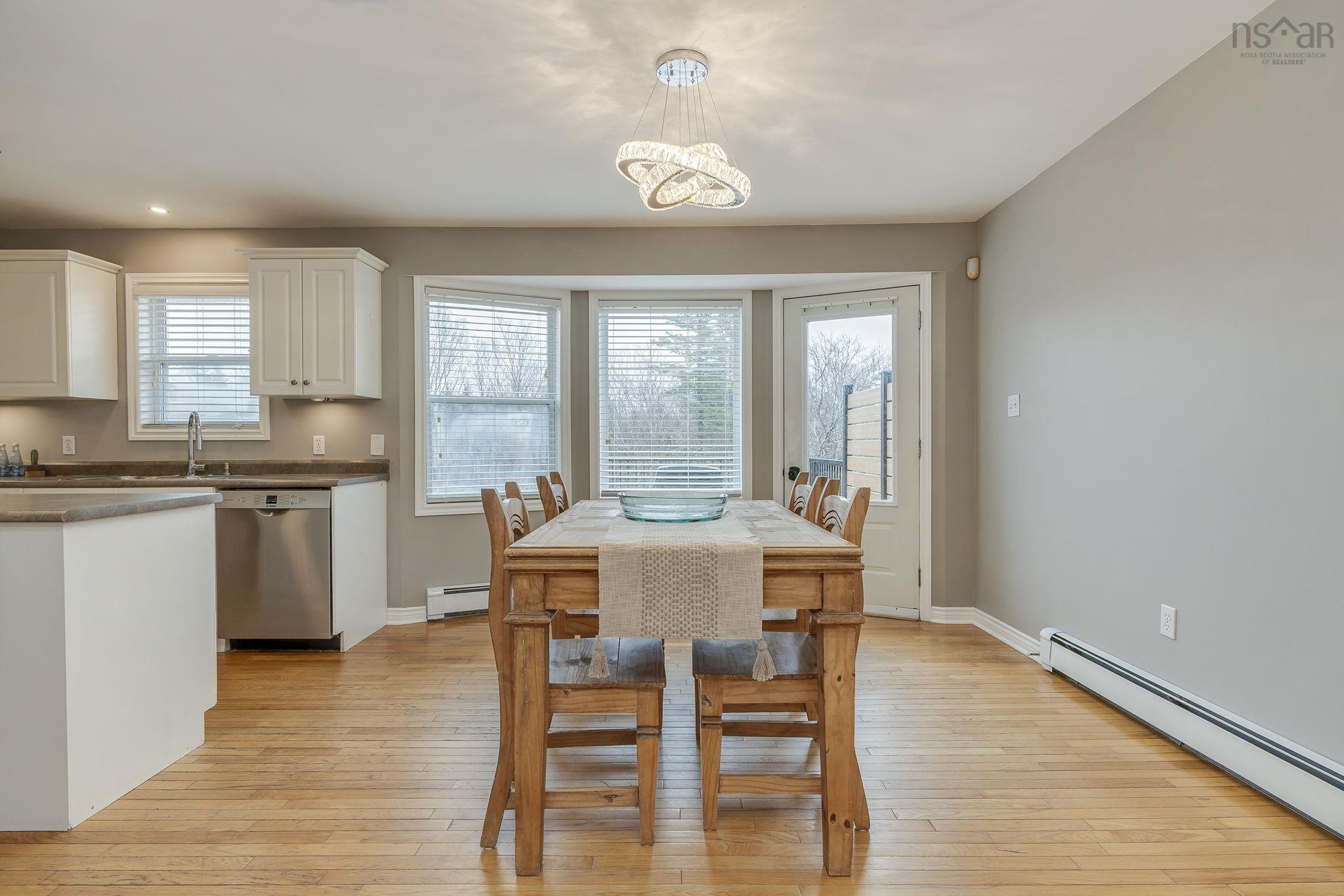View image 11