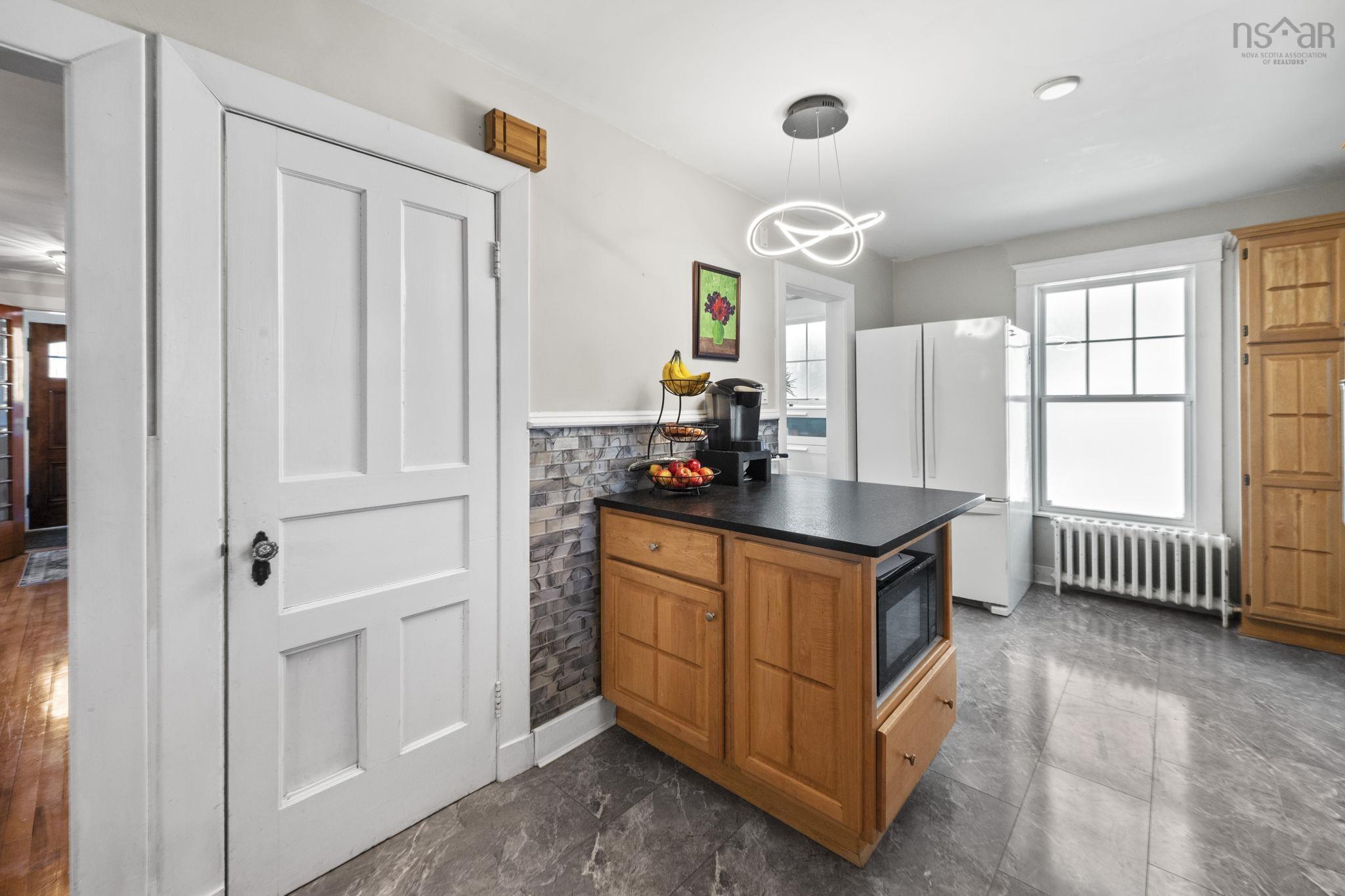 View image 11