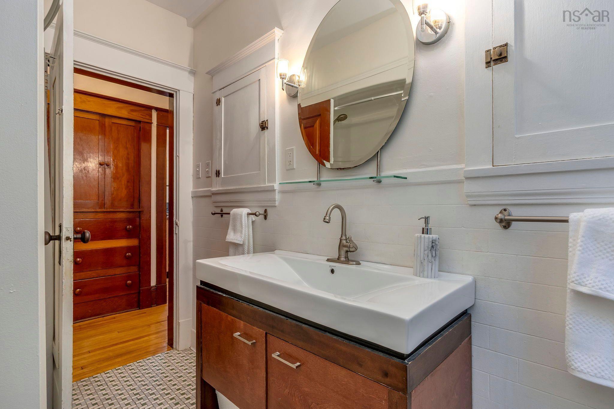 Thumbnail image for 6030/6032 Cherry Street MLS<sup>®</sup> 202607660