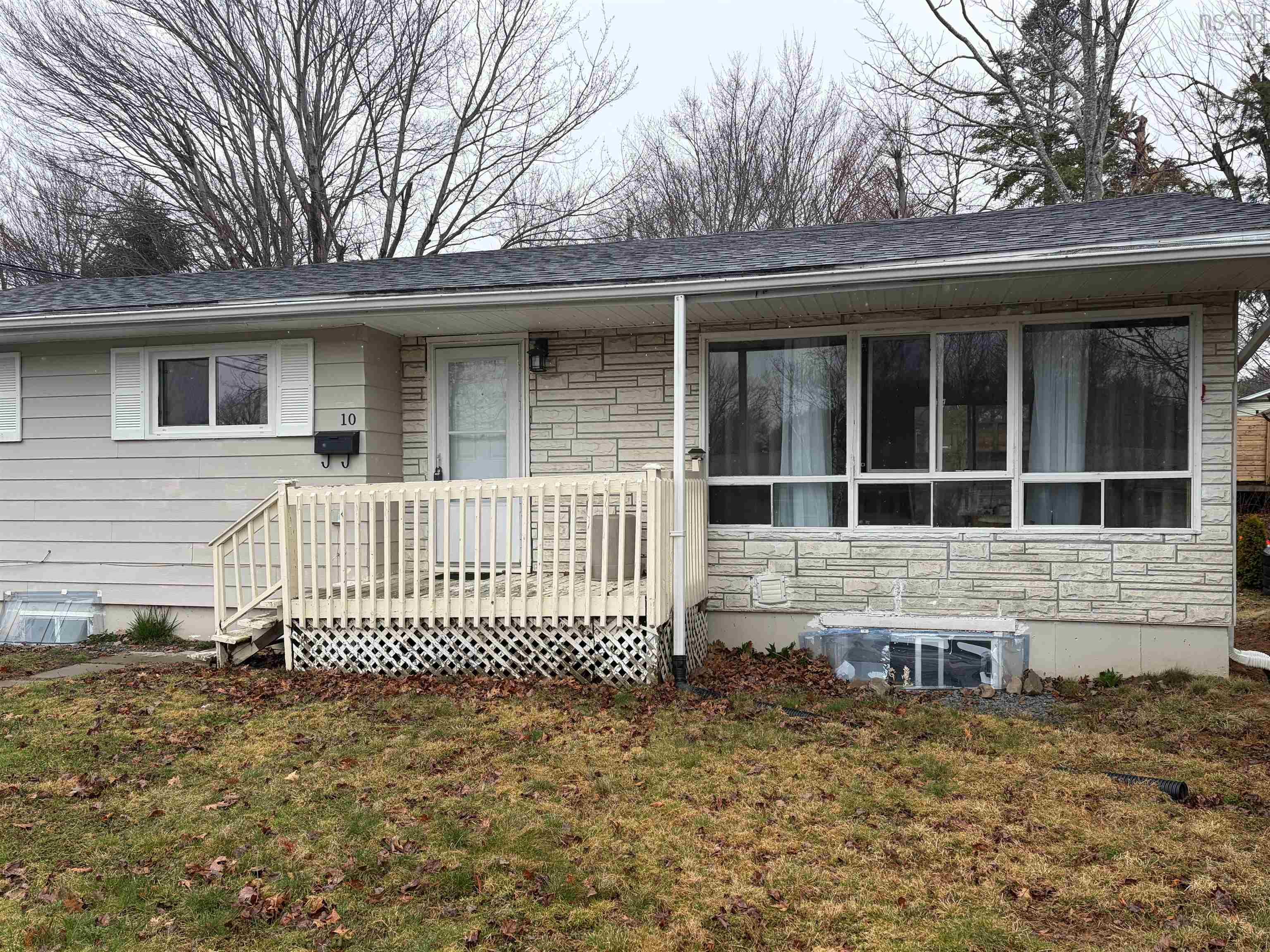 Thumbnail image for 10 Chandler Drive MLS<sup>®</sup> 202607662