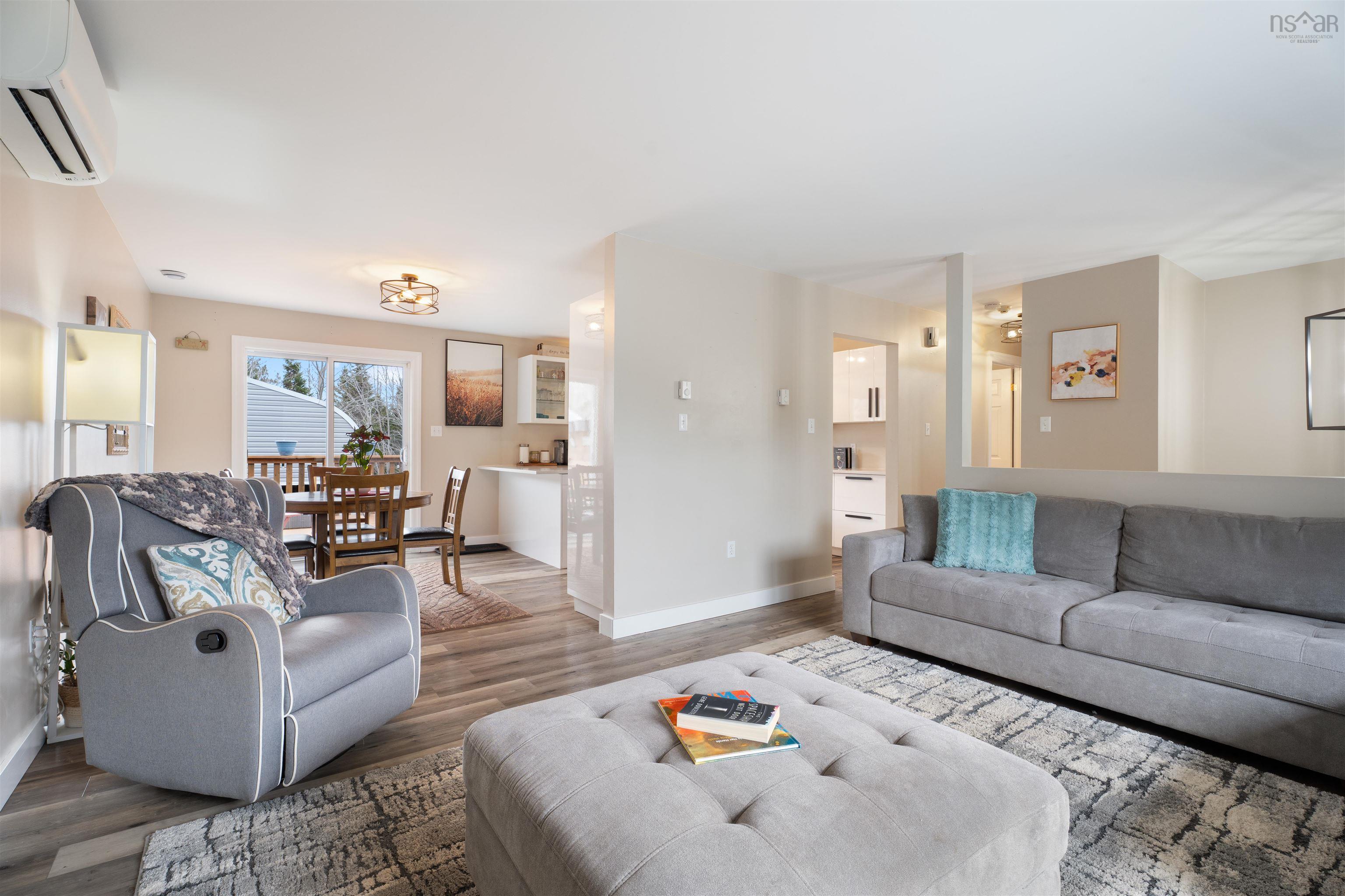 Thumbnail image for 99 Loriann Drive MLS<sup>®</sup> 202607684