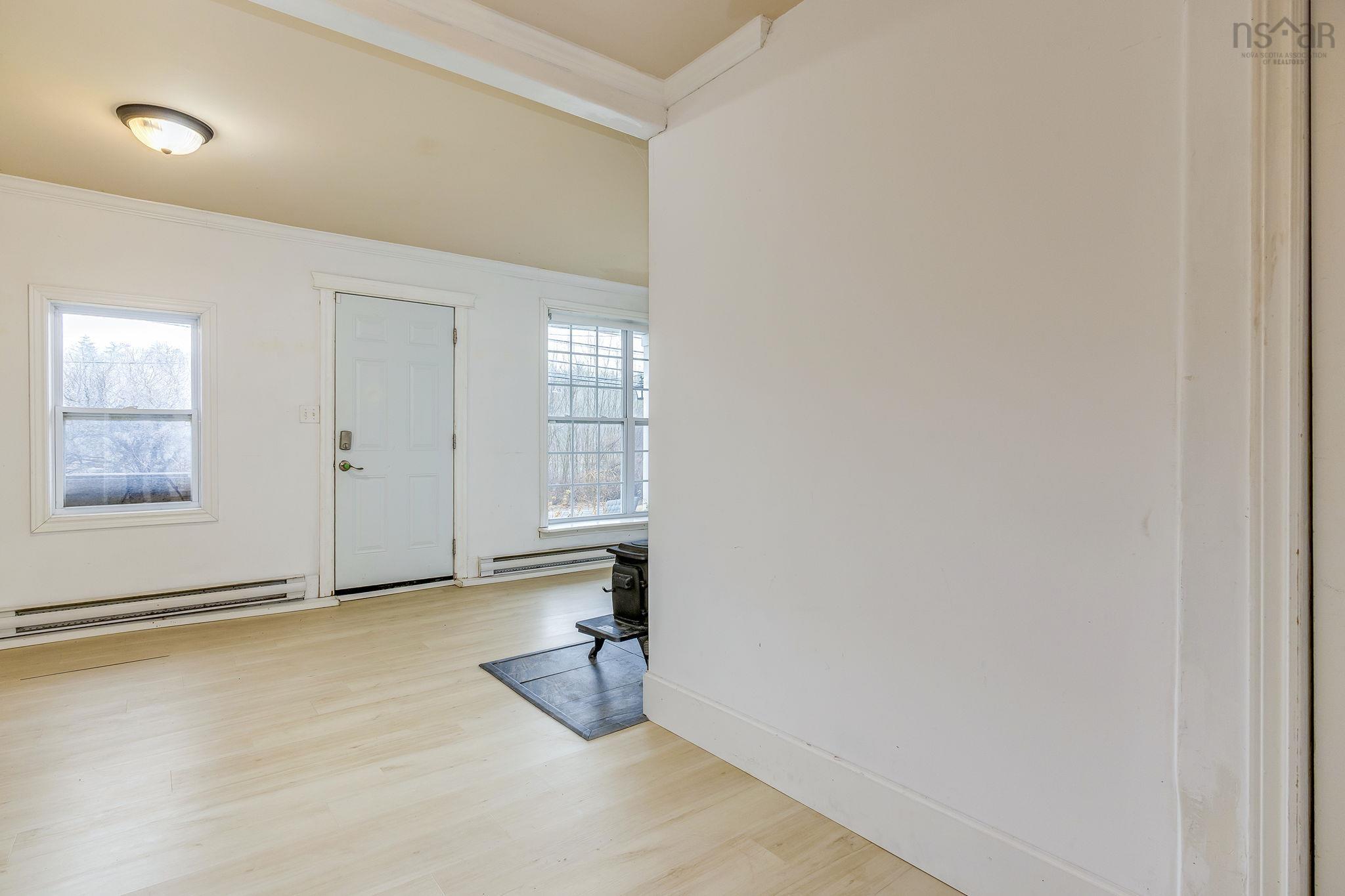 Thumbnail image for 600 Rocky Lake Drive MLS<sup>®</sup> 202607760