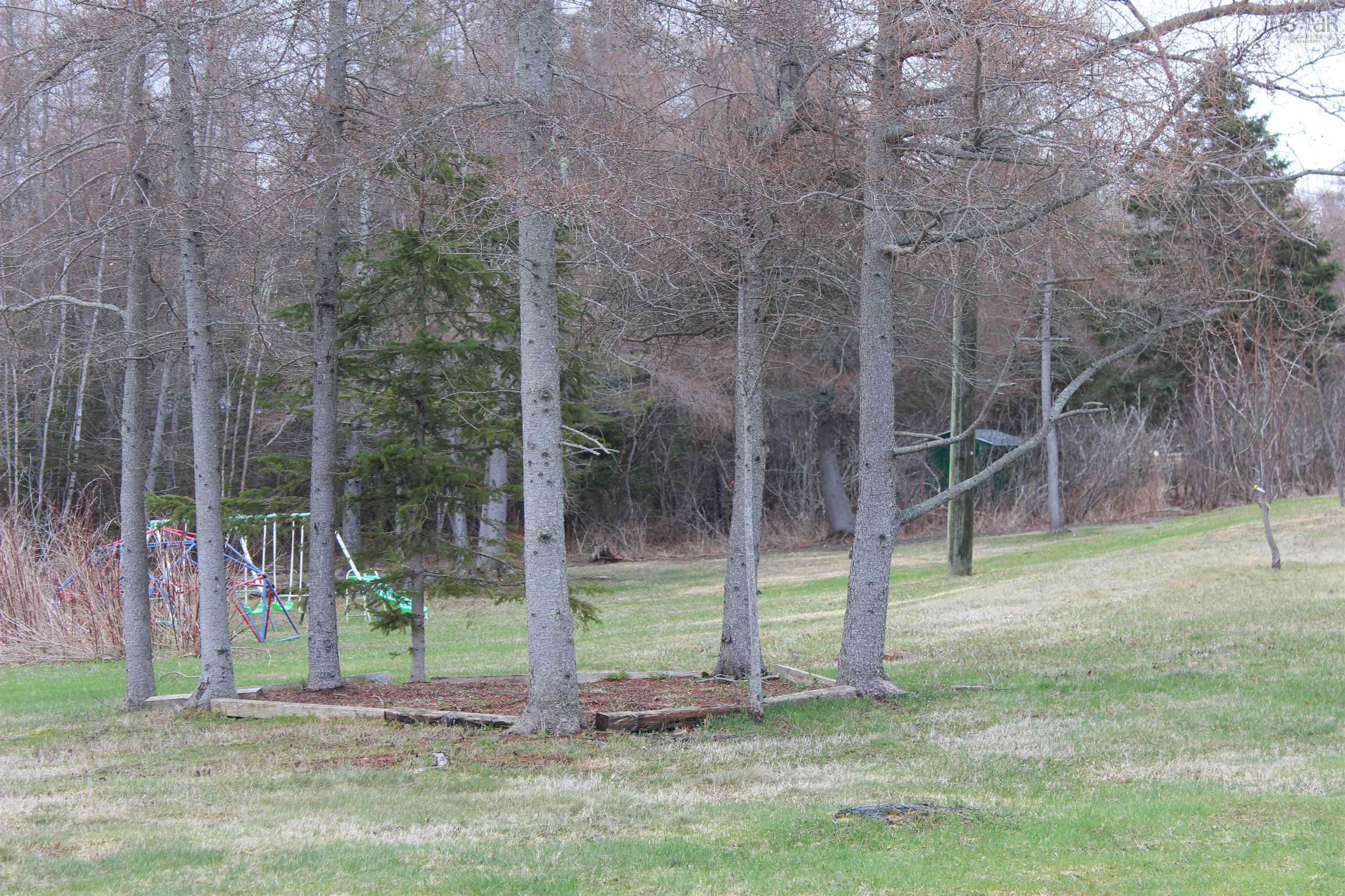 View image 12