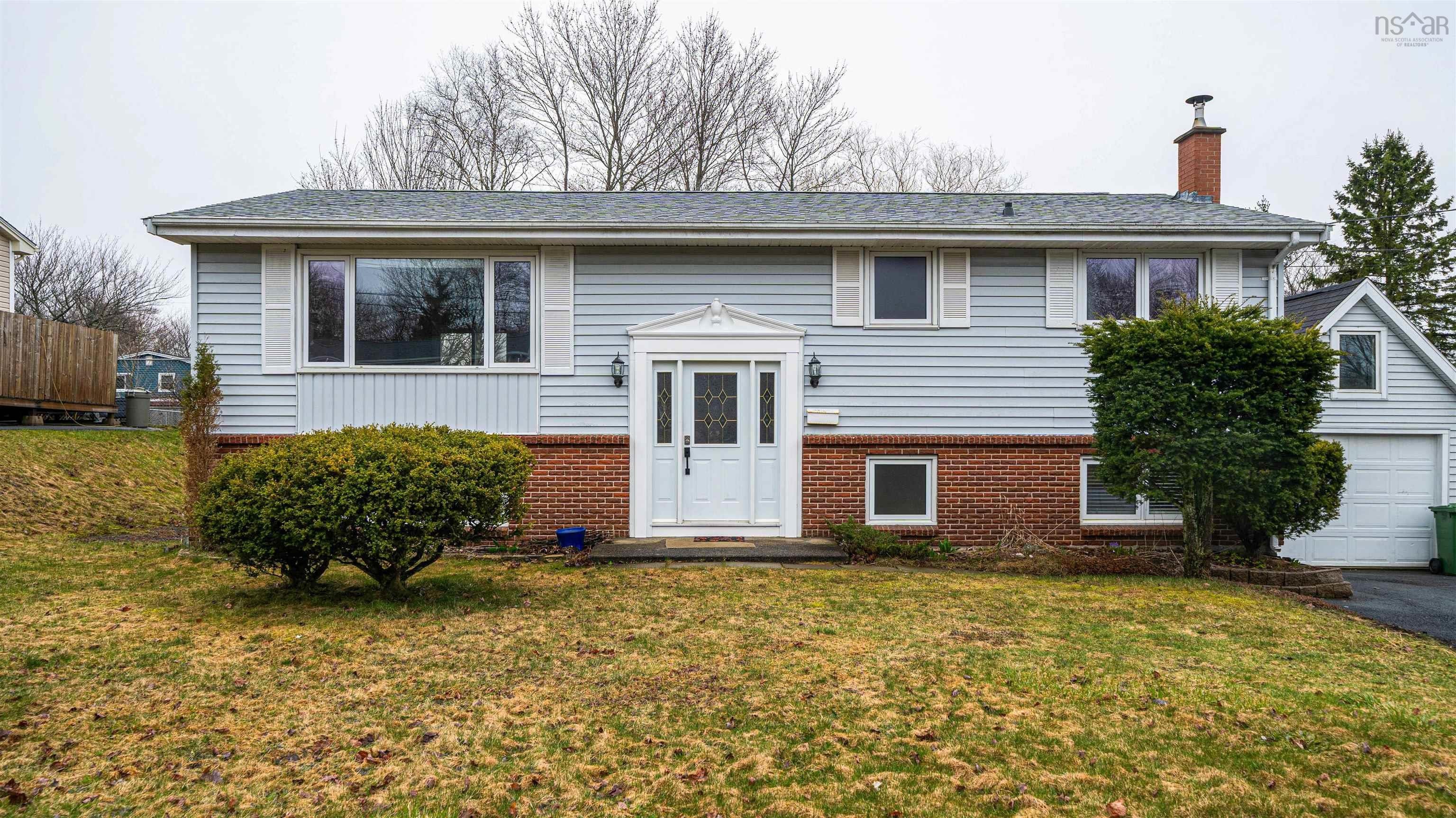 Thumbnail image for 11 Glencoe Drive MLS<sup>®</sup> 202607925