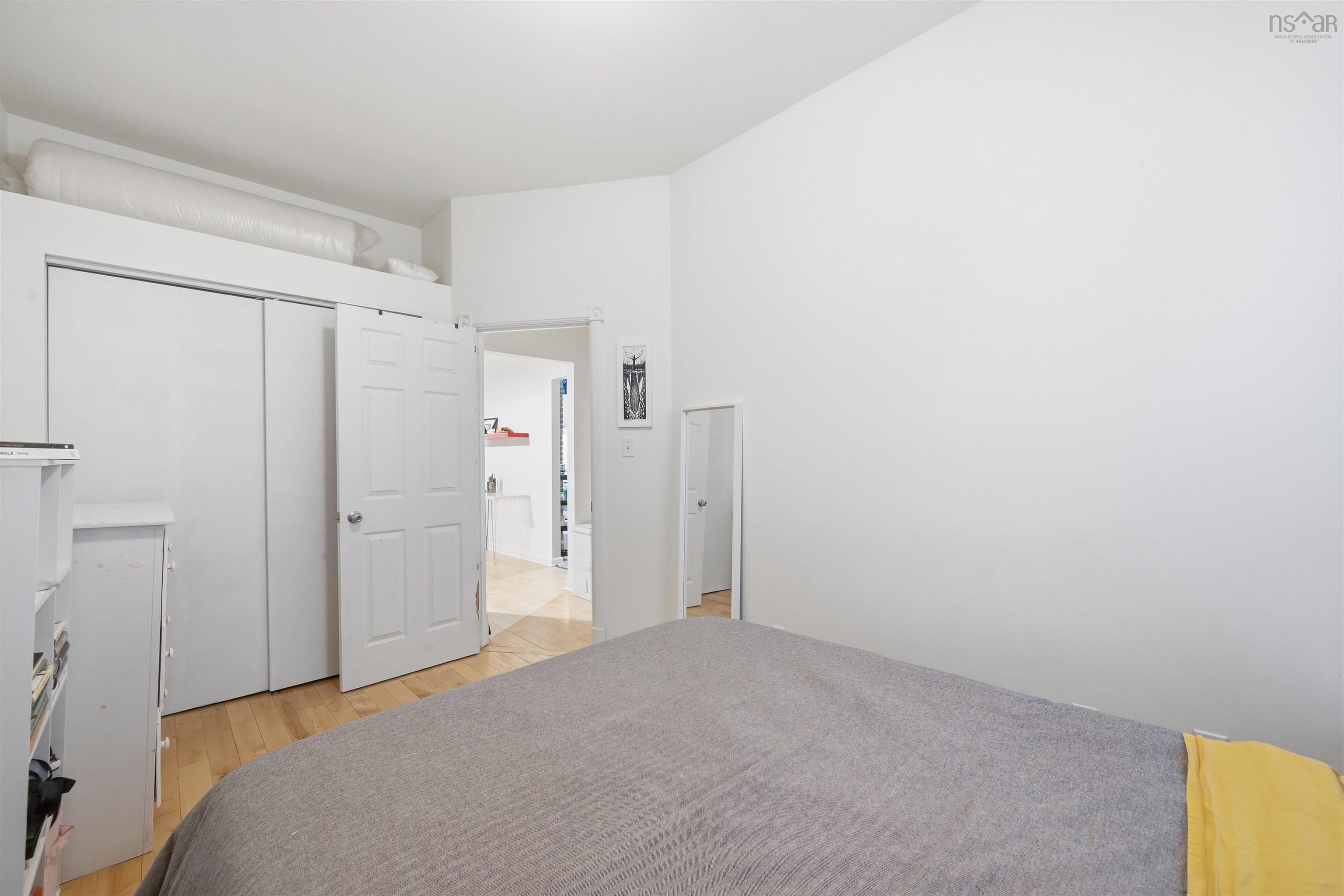 View image 12