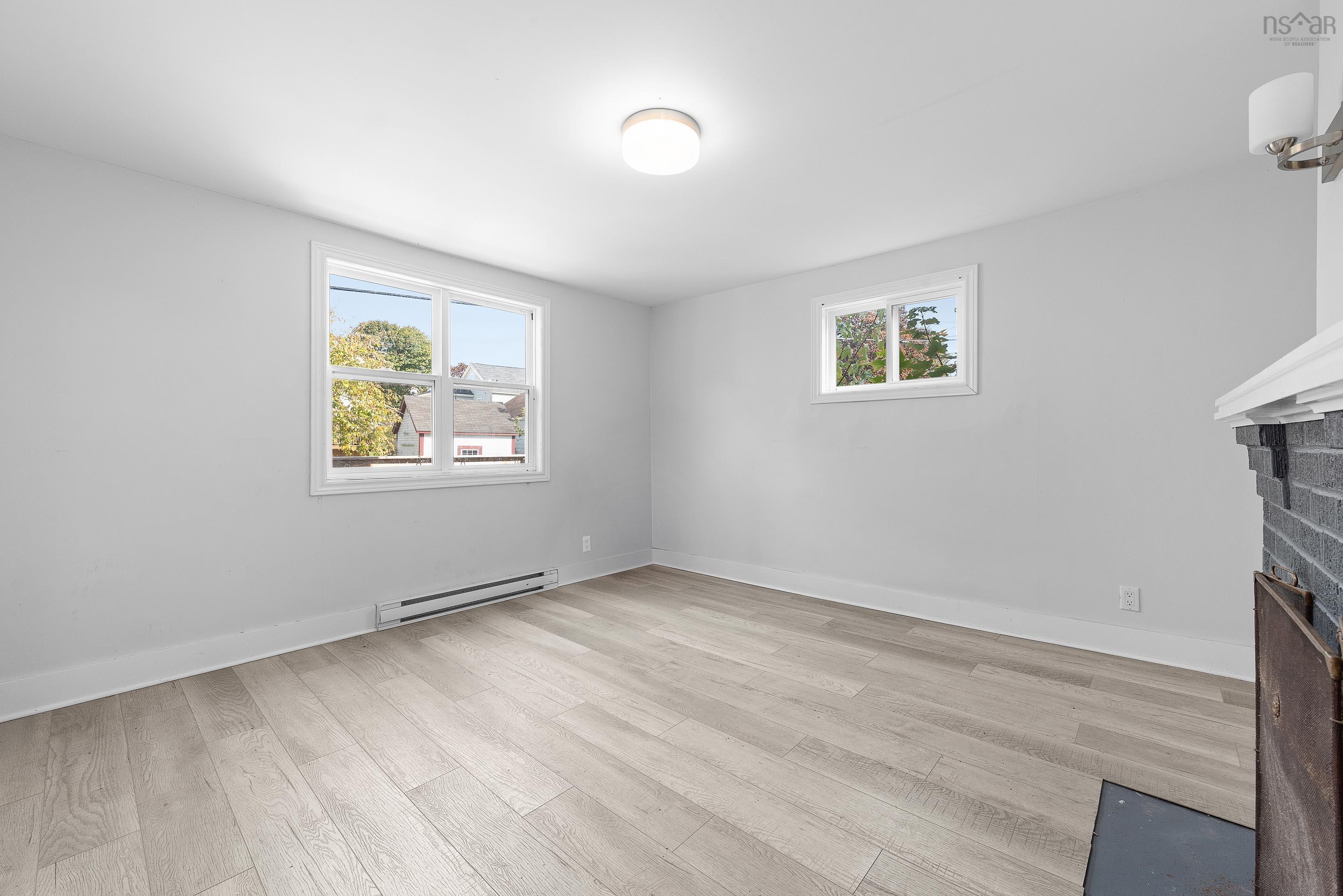 View image 12