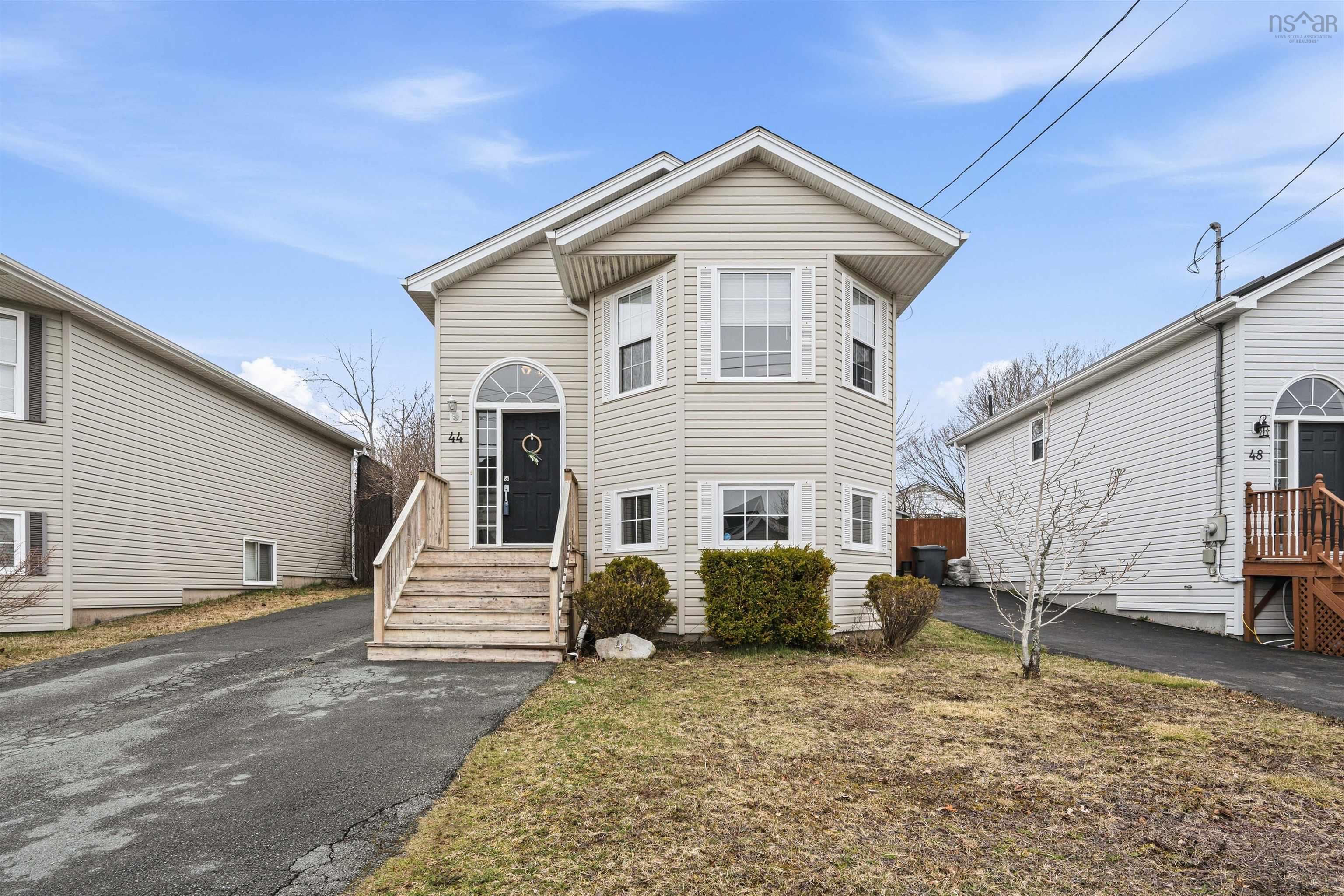 Thumbnail image for 44 Vicky Crescent MLS<sup>®</sup> 202608206