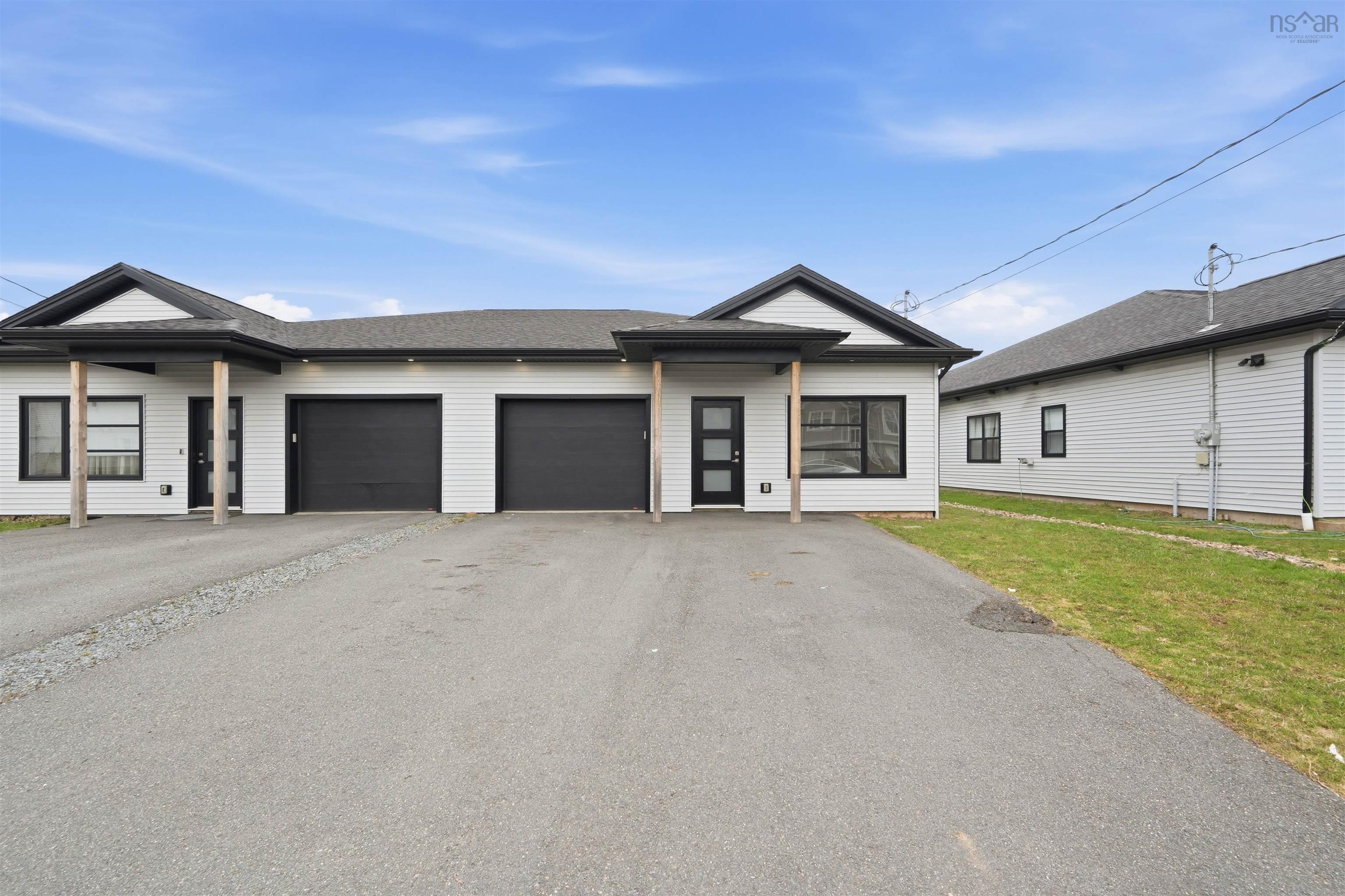 Thumbnail image for 72 Tyler Street MLS<sup>®</sup> 202608214