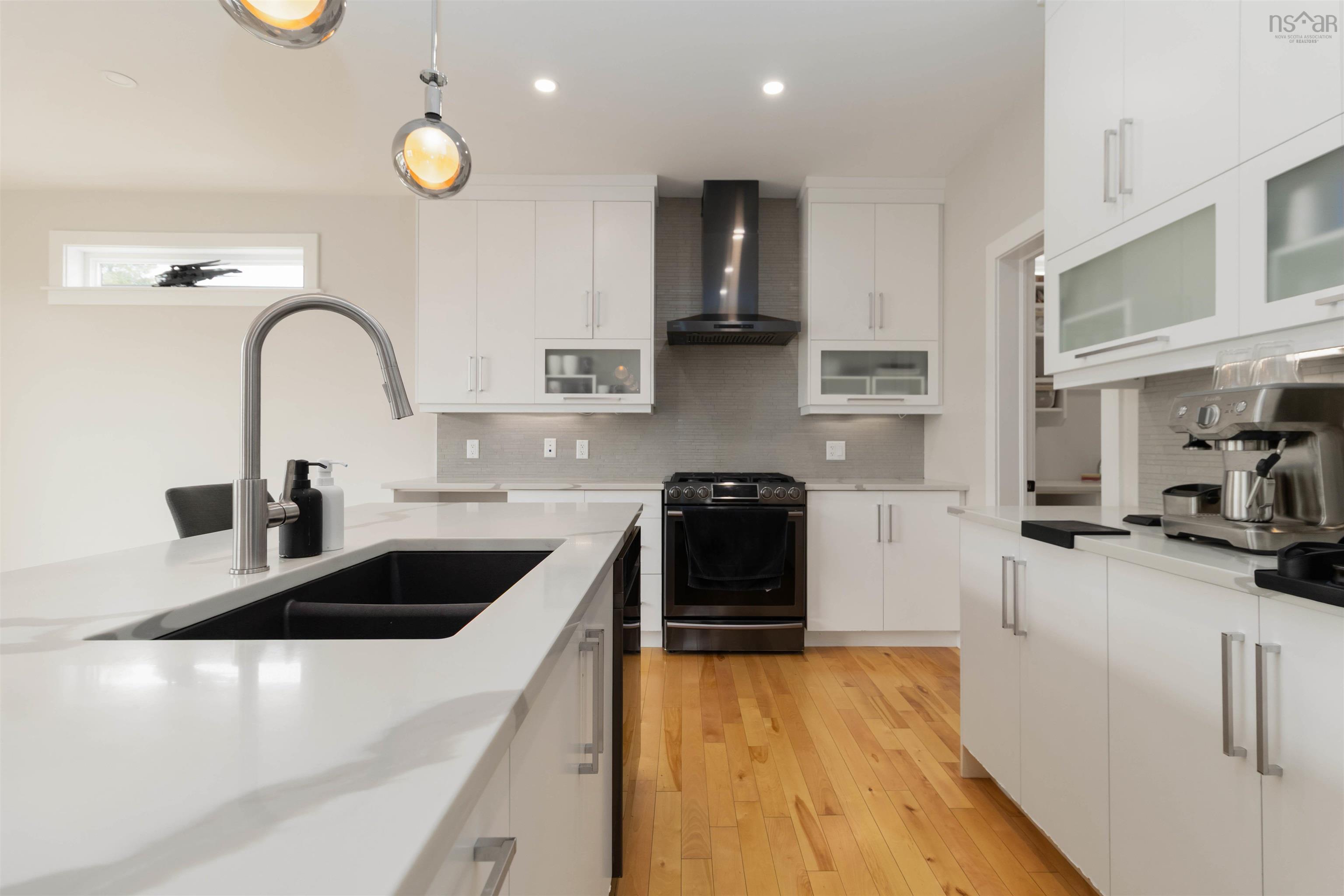 View image 11