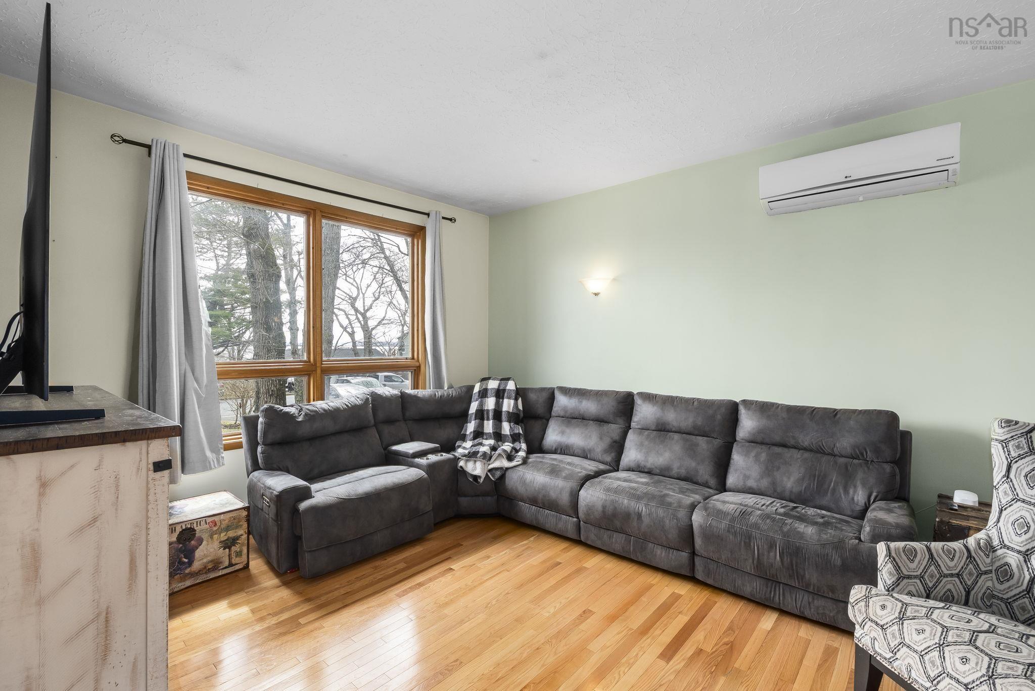 View image 9