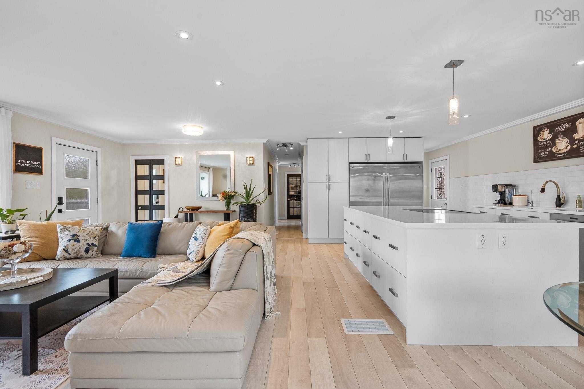 Thumbnail image for 345 Whitehead Road MLS<sup>®</sup> 202608261