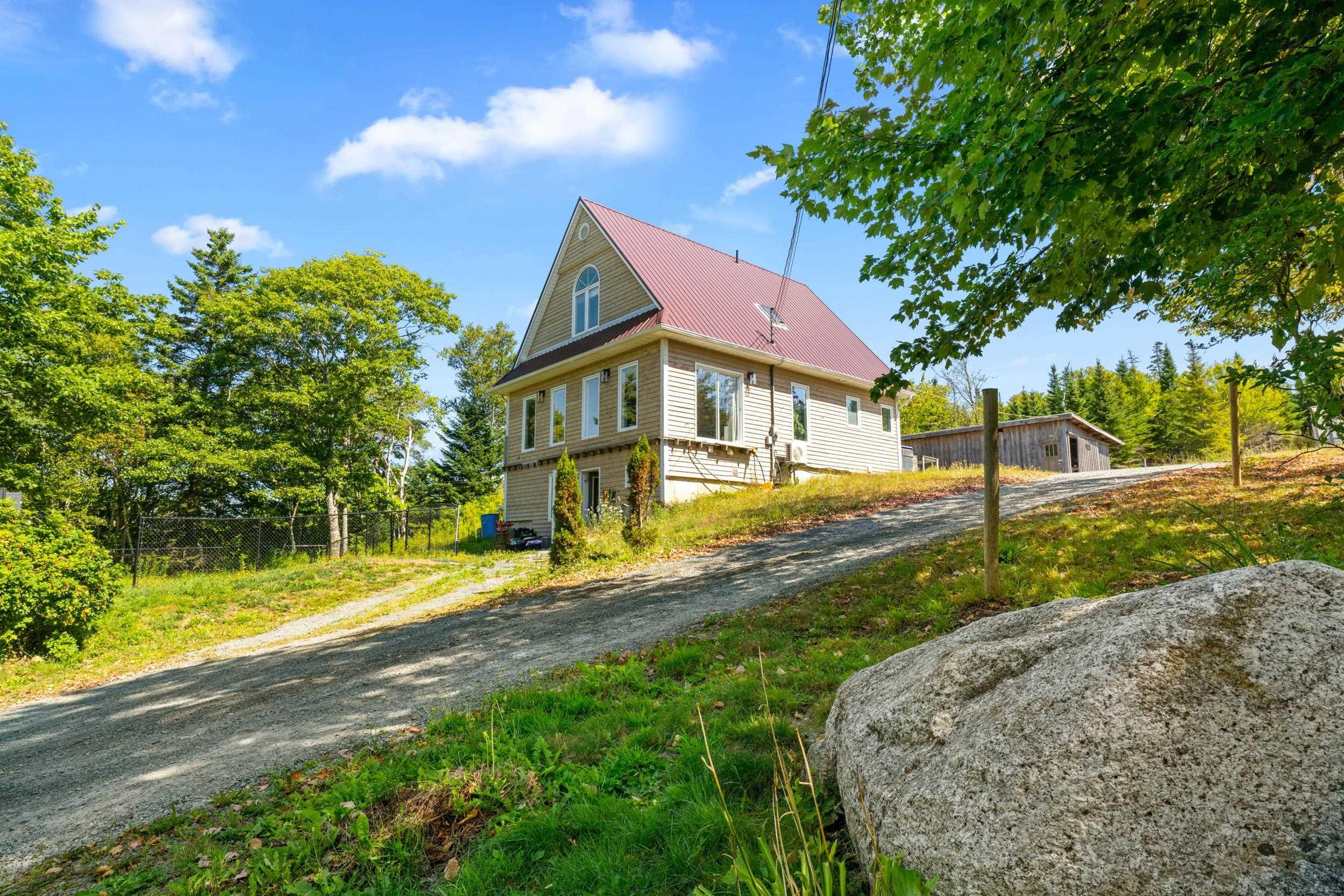 Thumbnail image for 327 East Petpeswick Road MLS<sup>®</sup> 202608264