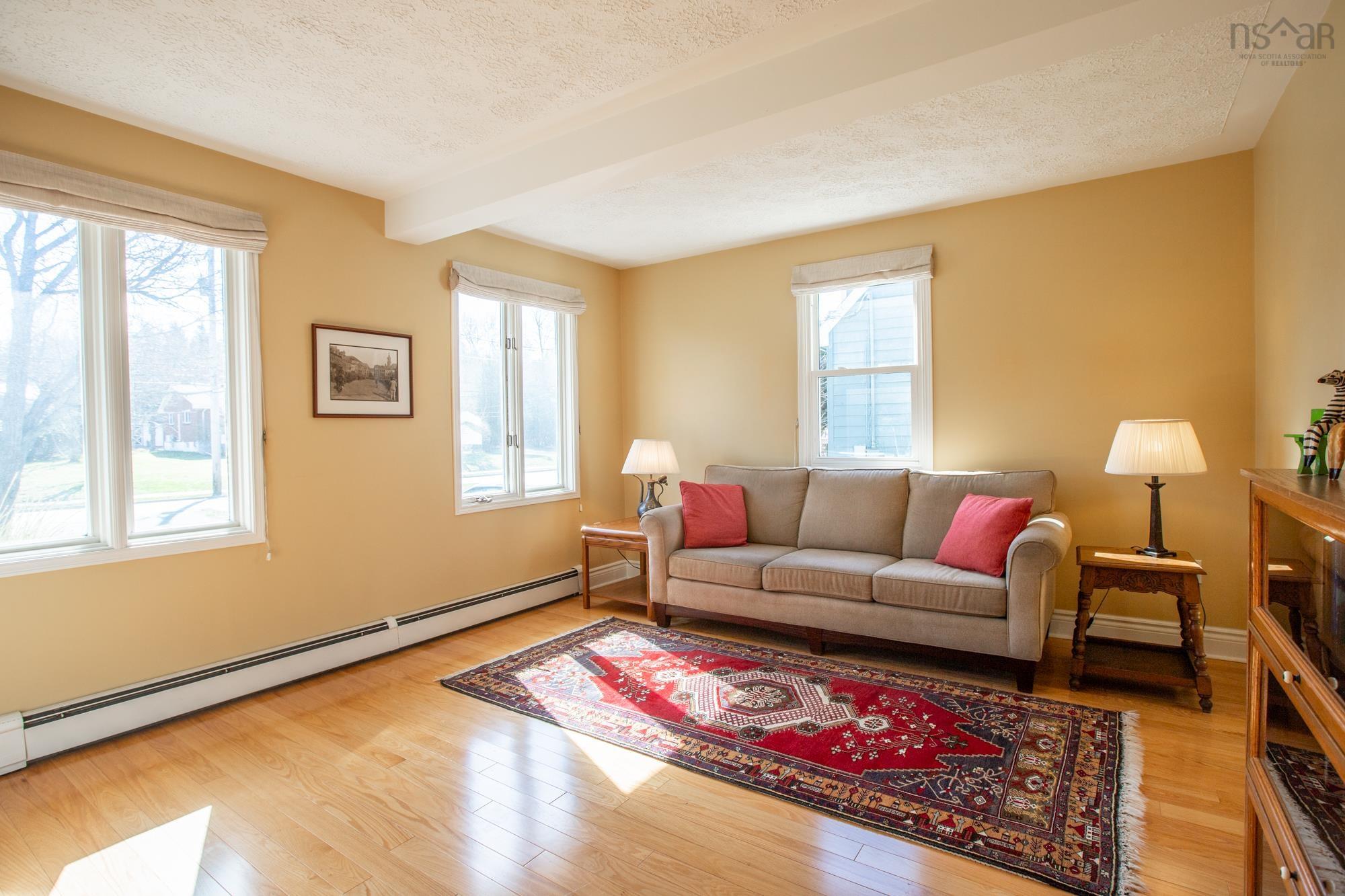View image 10