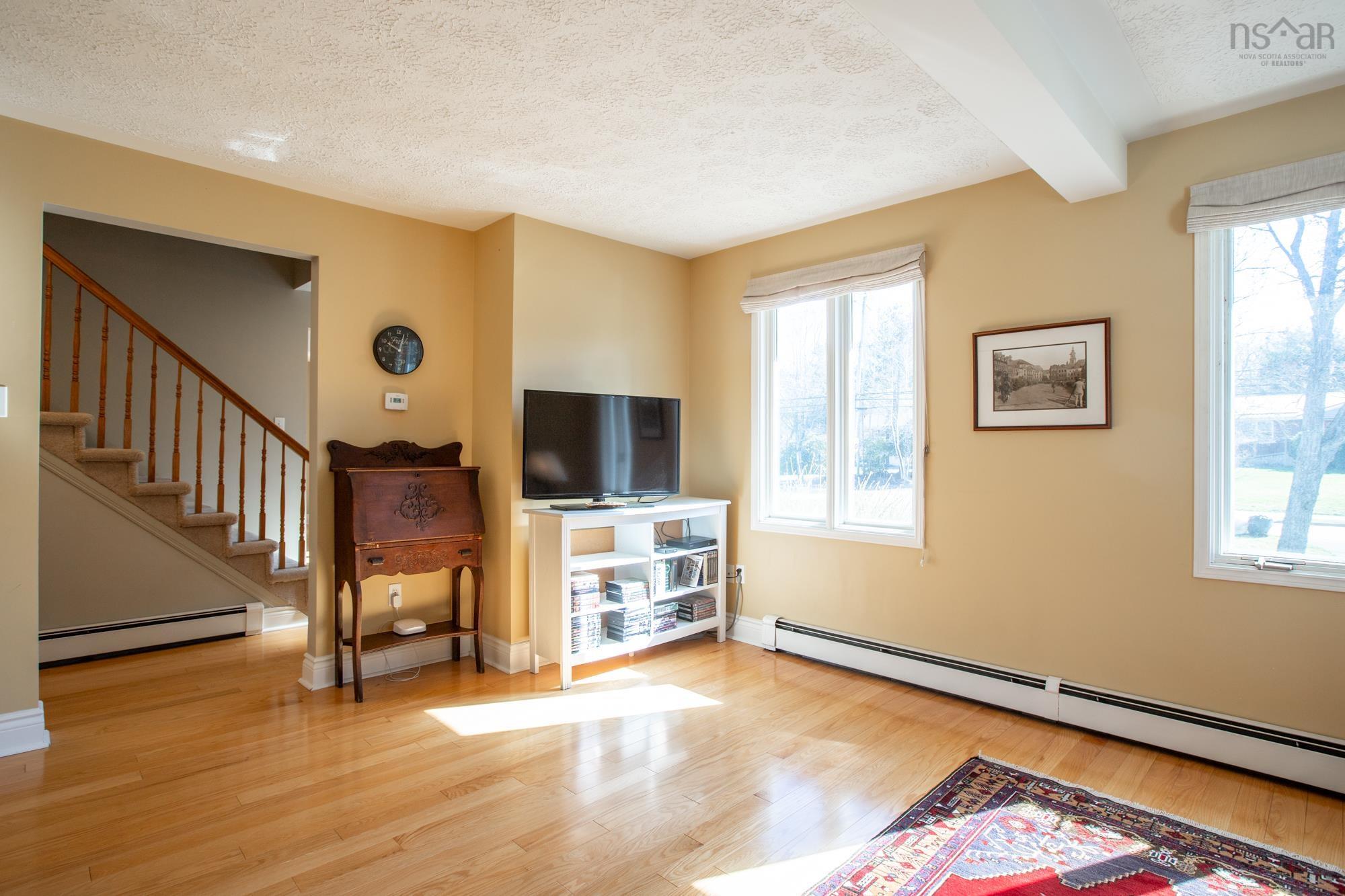 View image 12