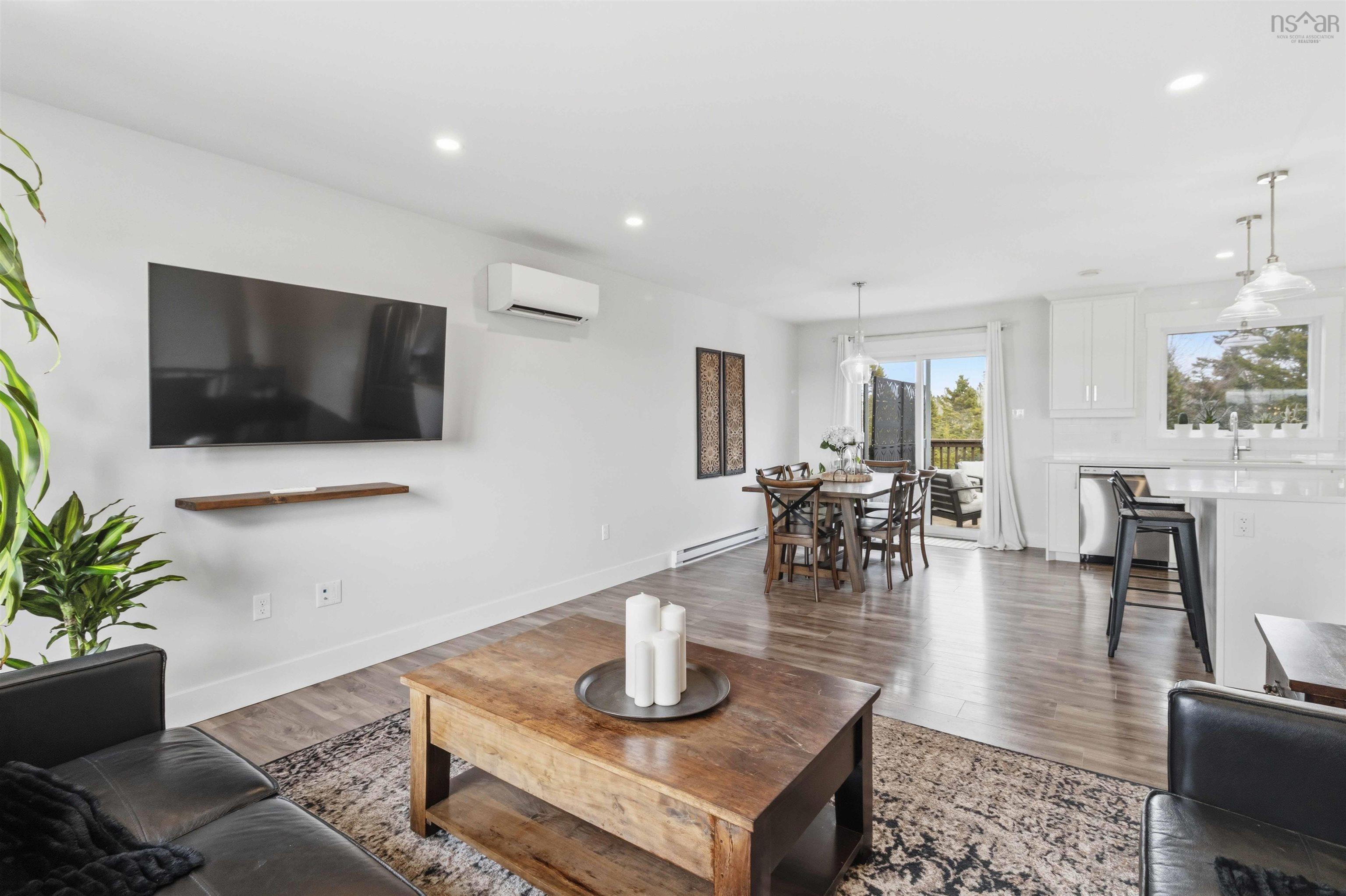 View image 11