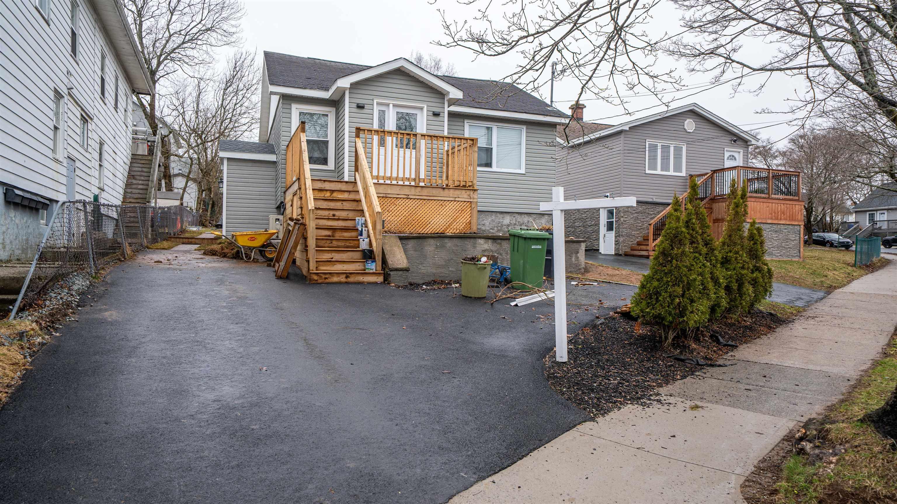 Thumbnail image for 3658 Albert Street MLS<sup>®</sup> 202608344