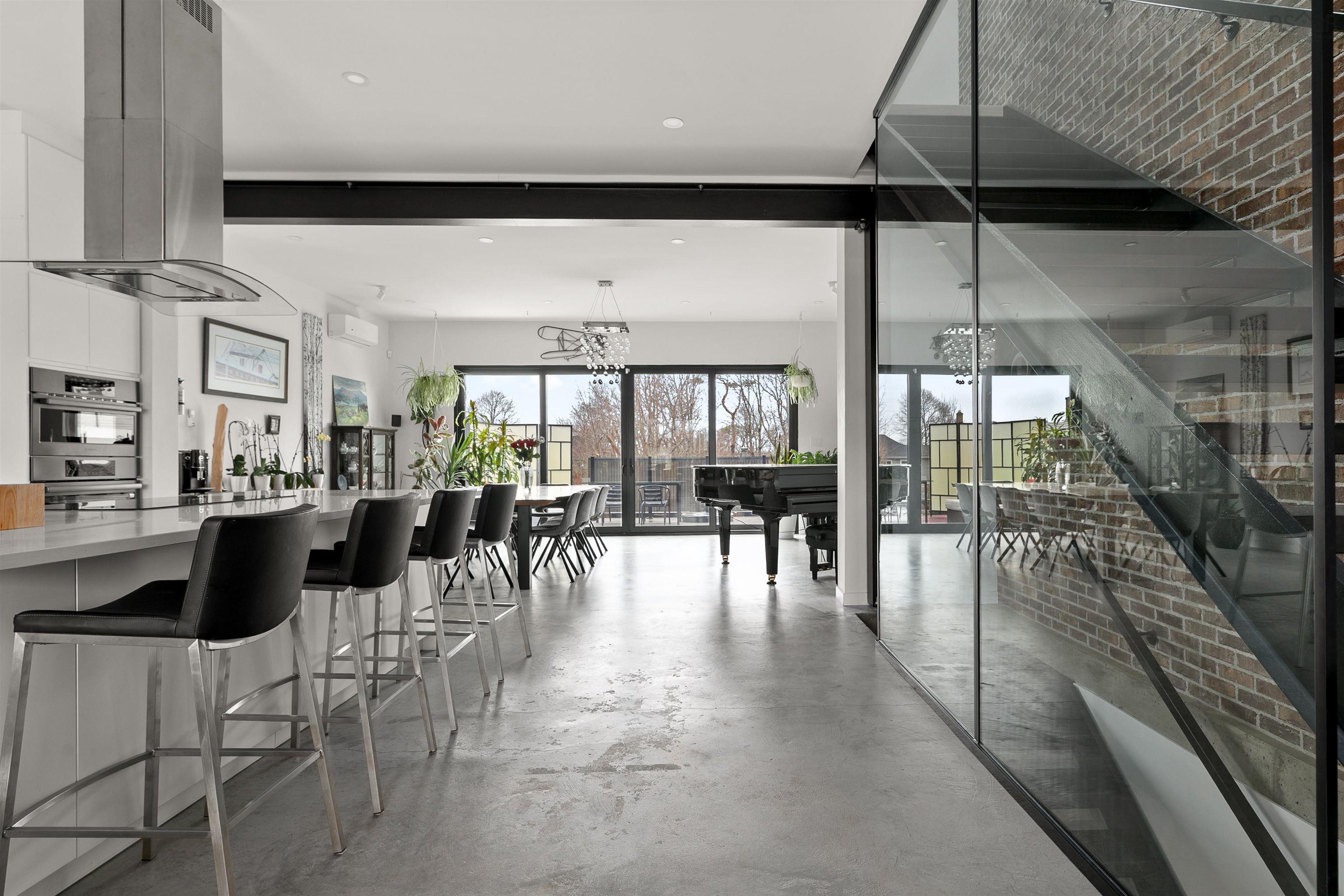 Thumbnail image for 522 Tower Road MLS<sup>®</sup> 202608359