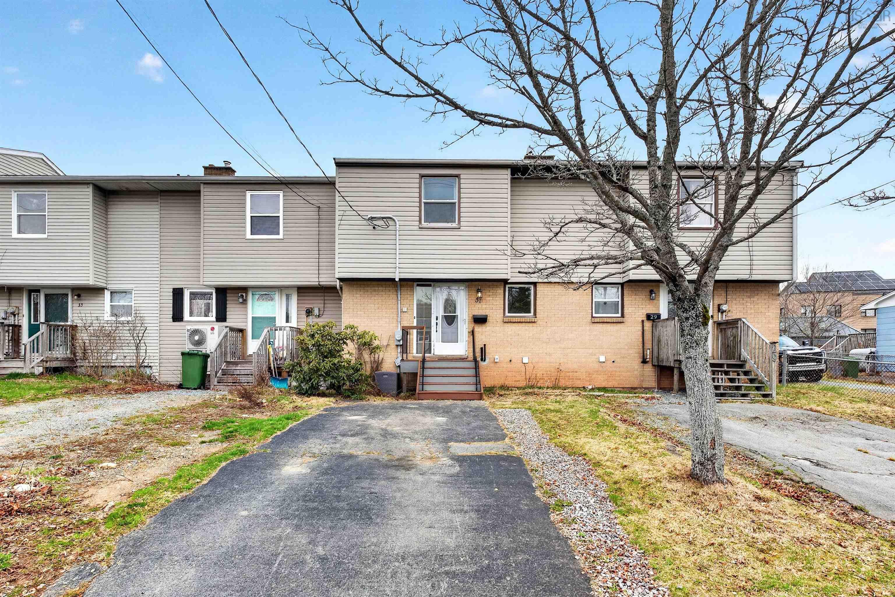 Thumbnail image for 31 Circassion Drive MLS<sup>®</sup> 202608390