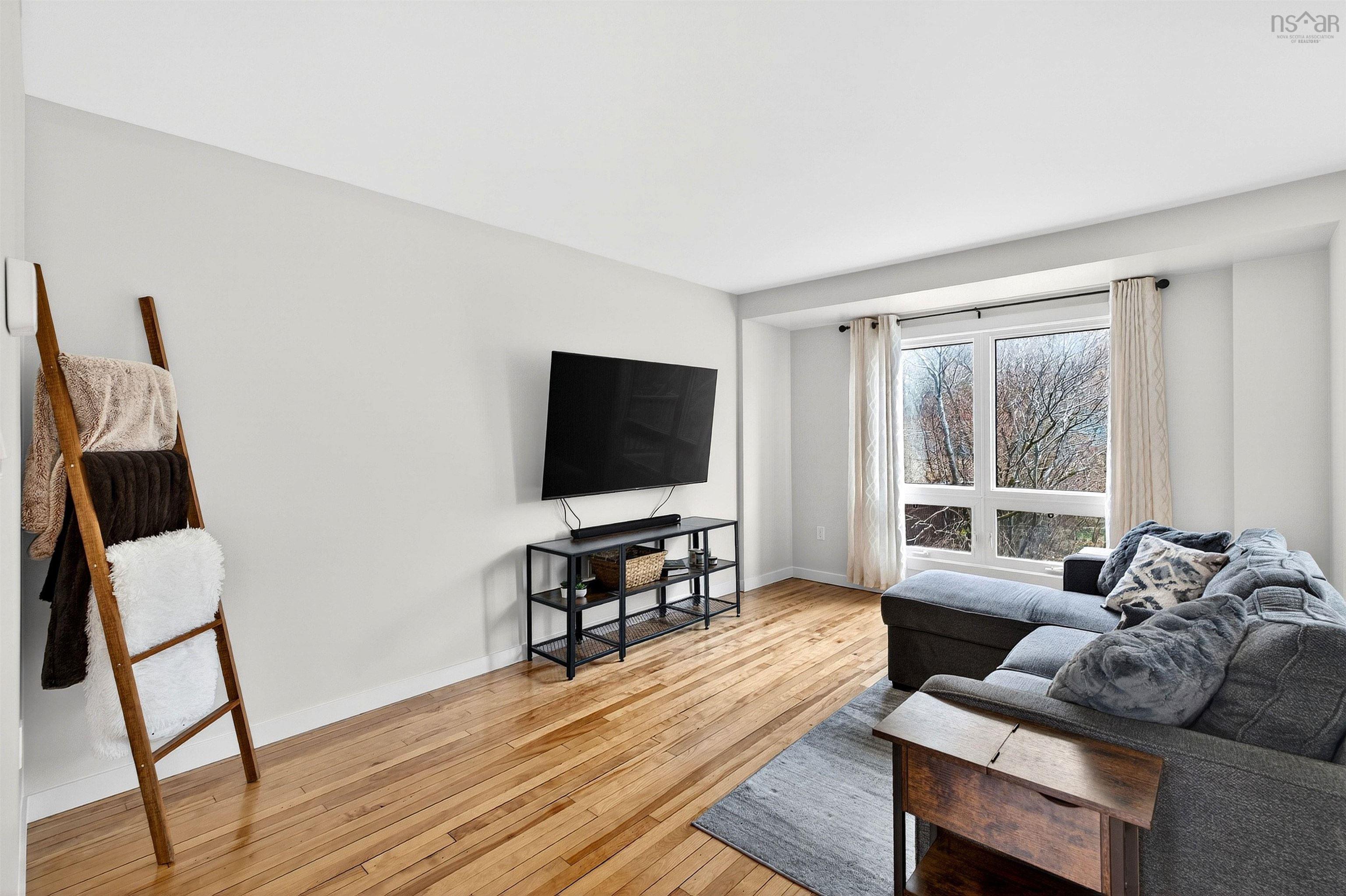 View image 11