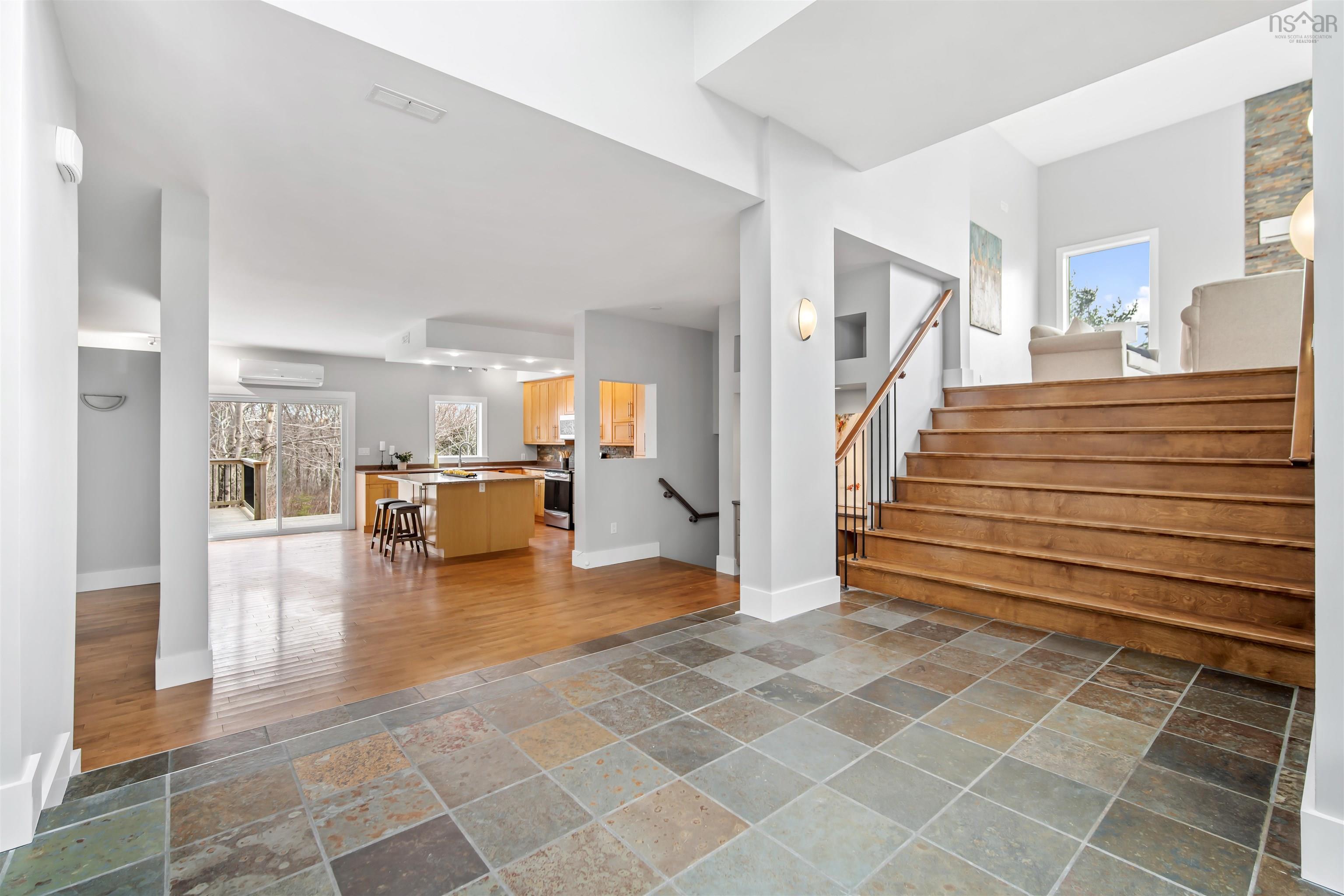 View image 11