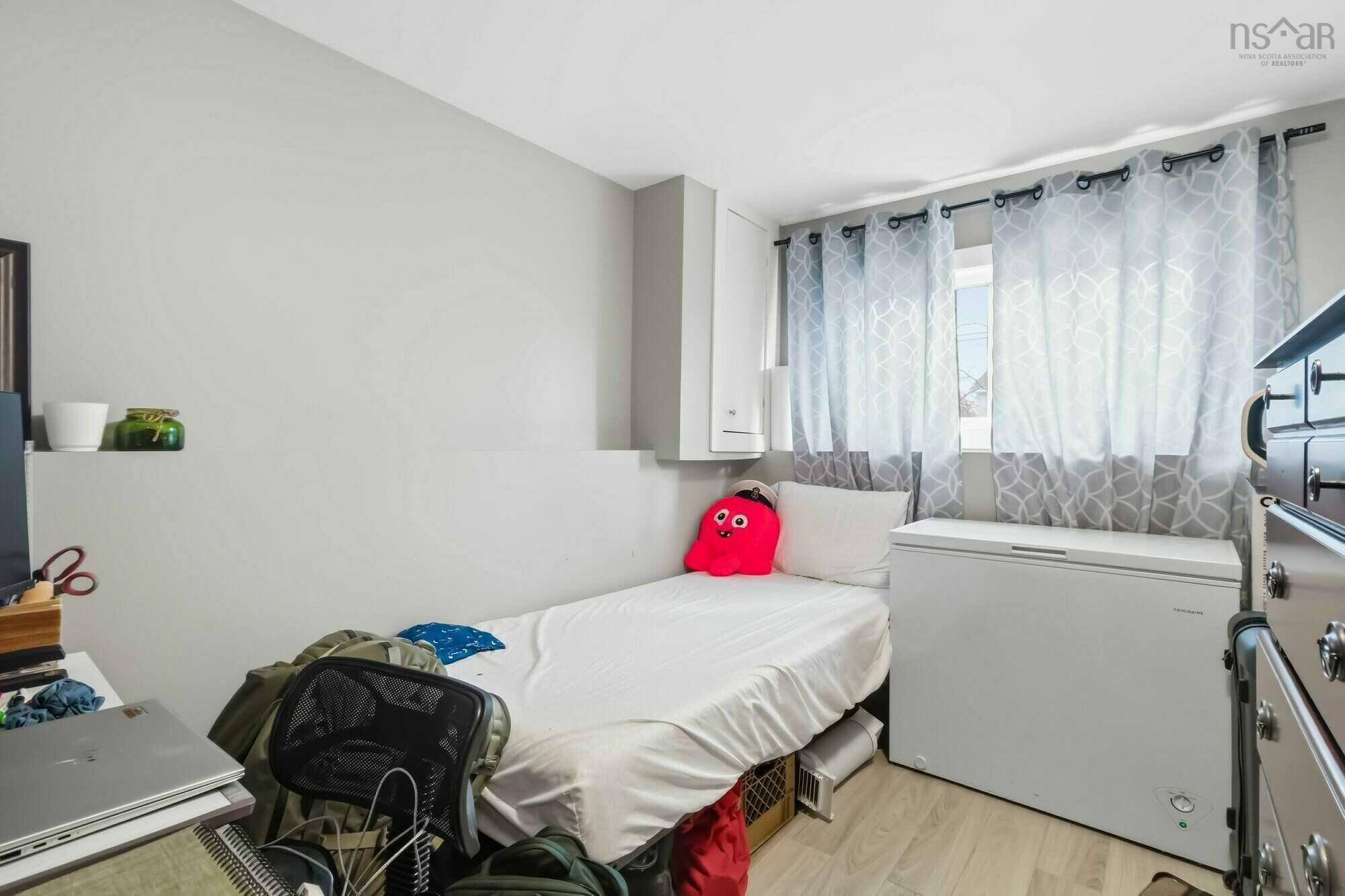 View image 15