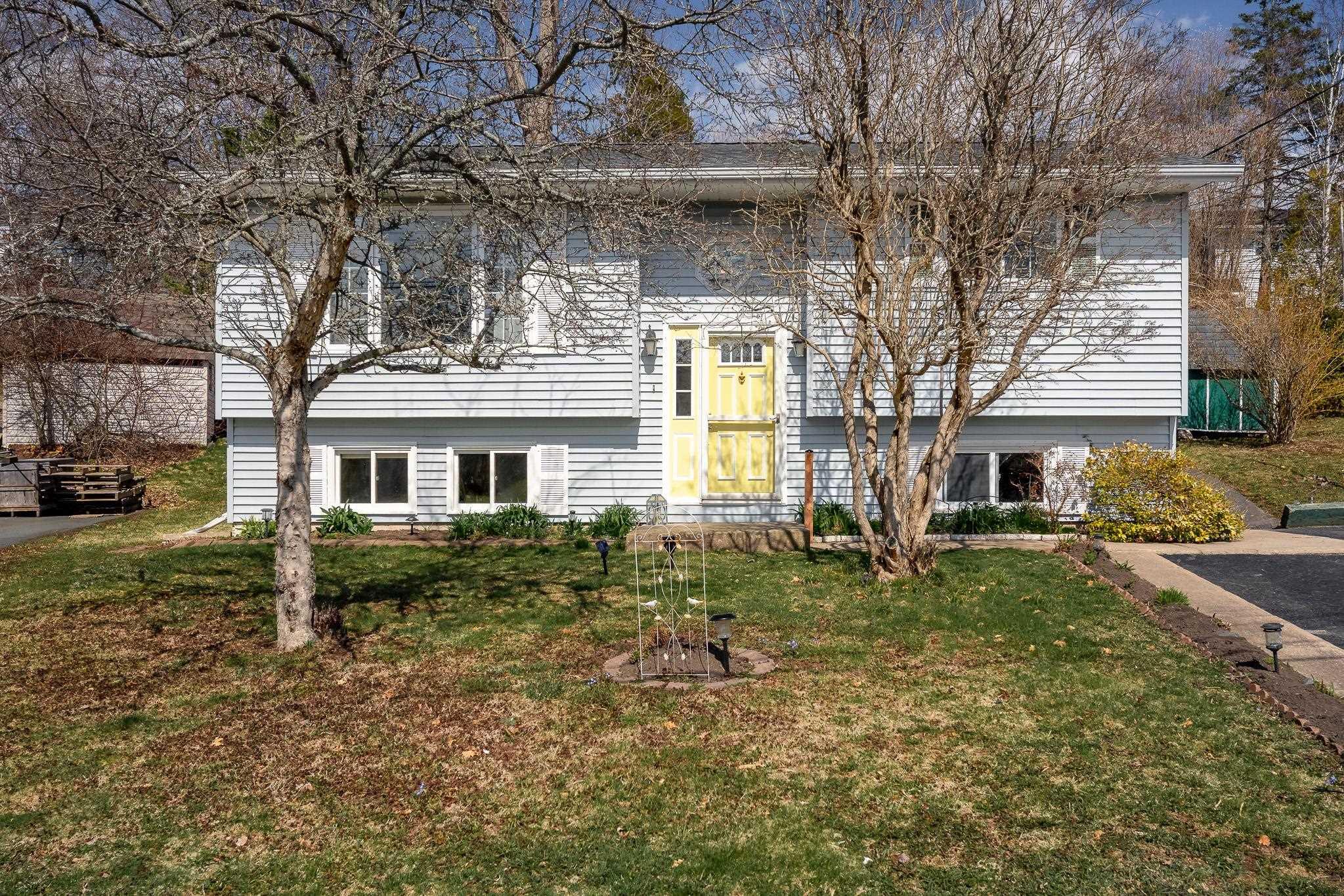 Thumbnail image for 210 Churchill Downs Circle MLS<sup>®</sup> 202608486