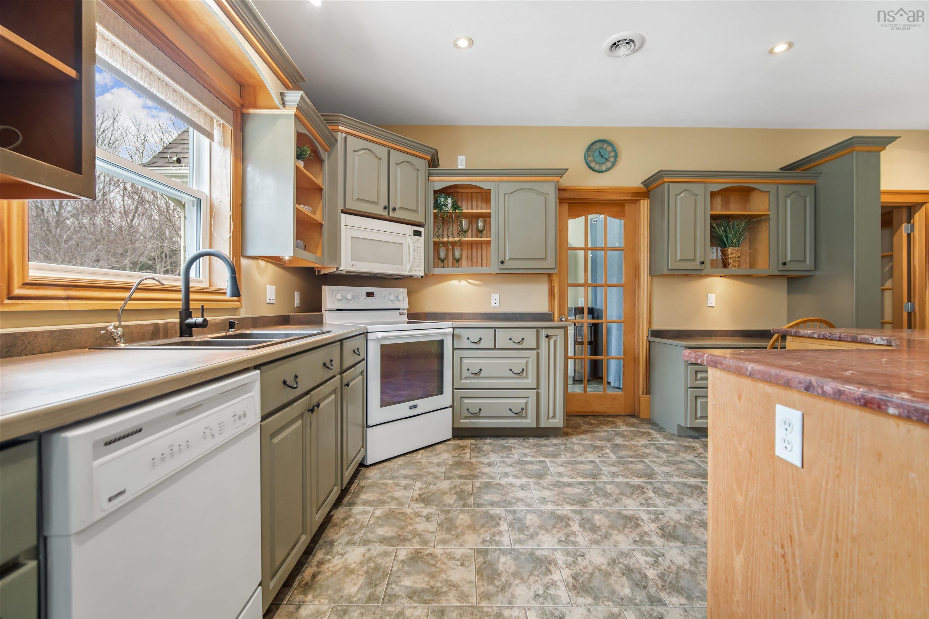 View image 12