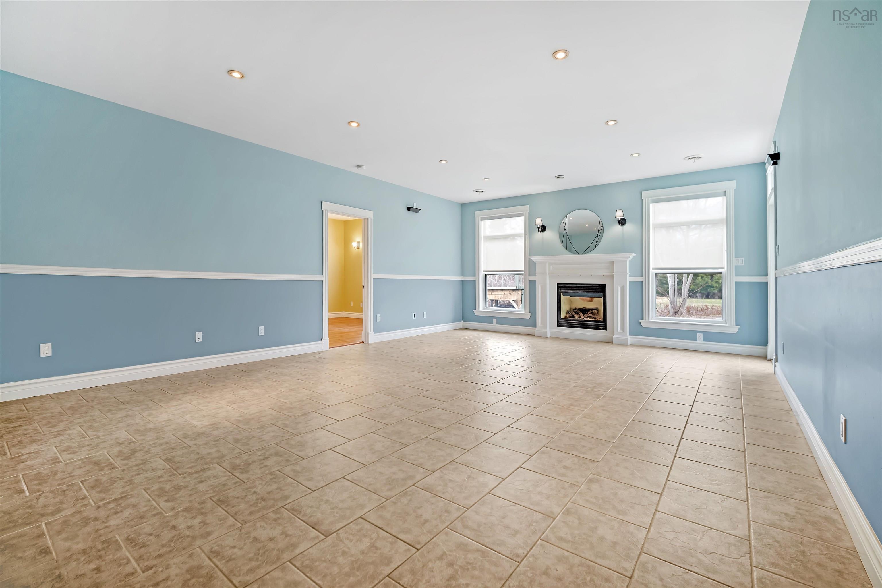 View image 18