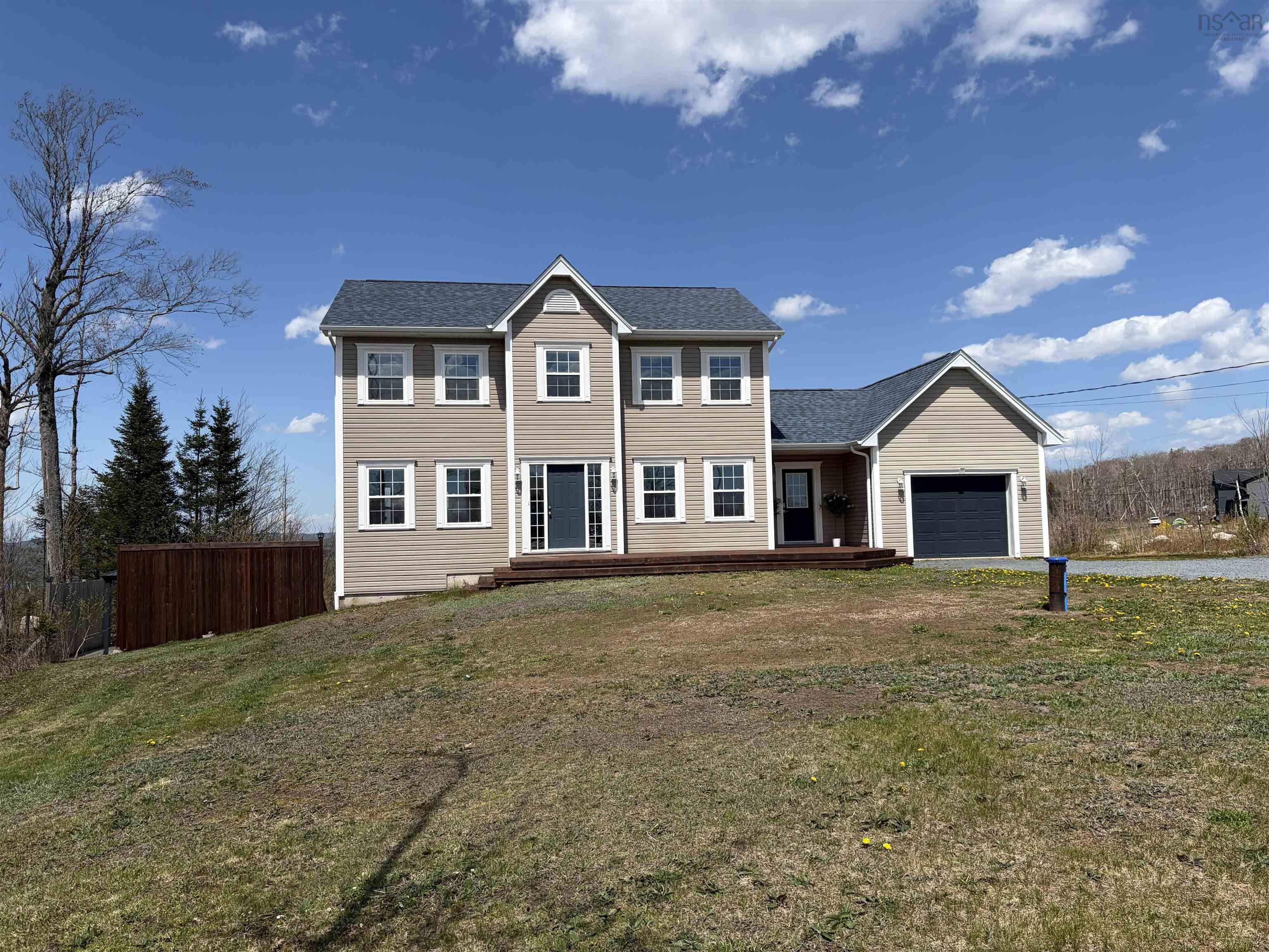 Thumbnail image for 597 Hemlock Drive MLS<sup>®</sup> 202608522