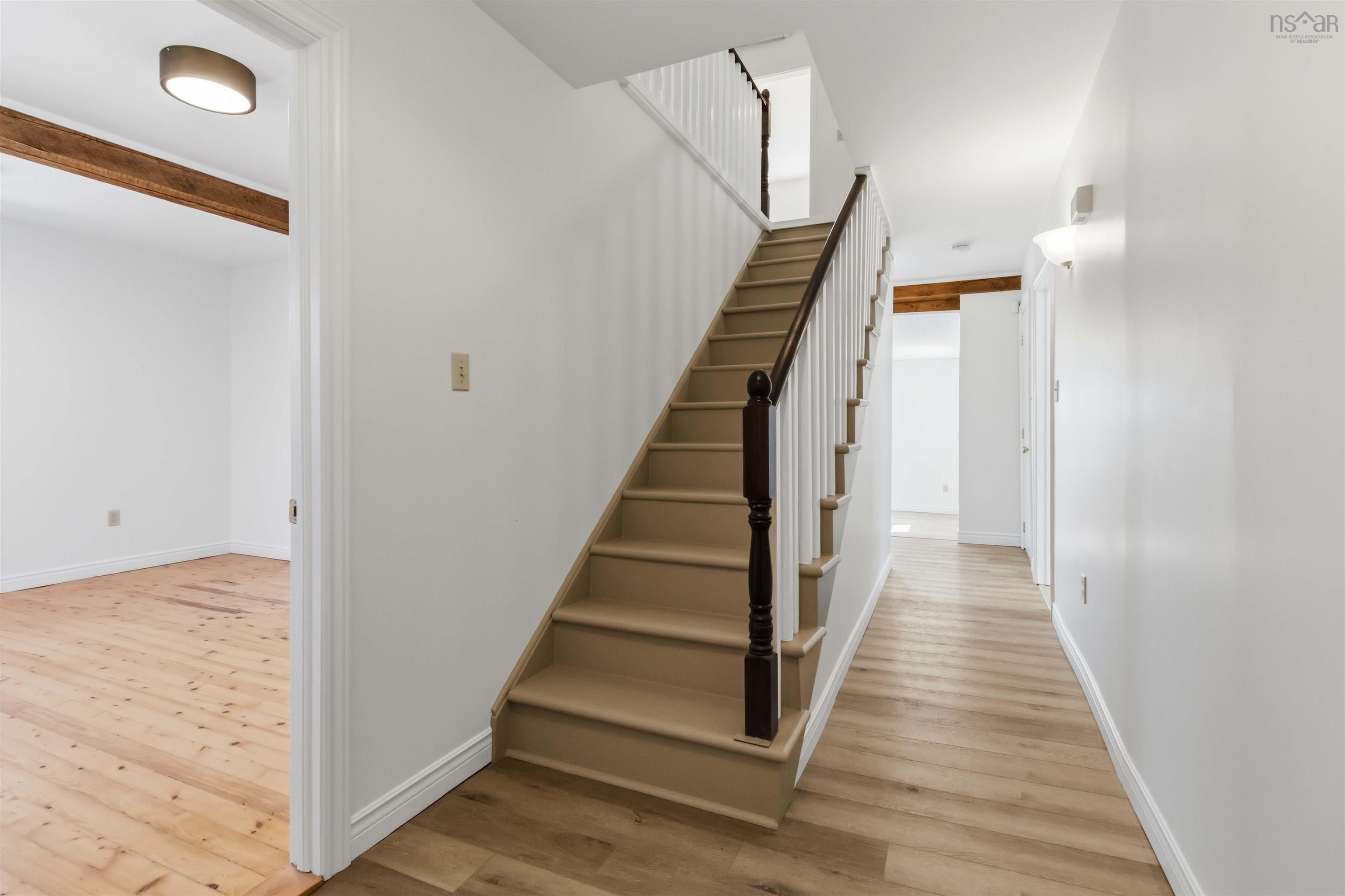 View image 18