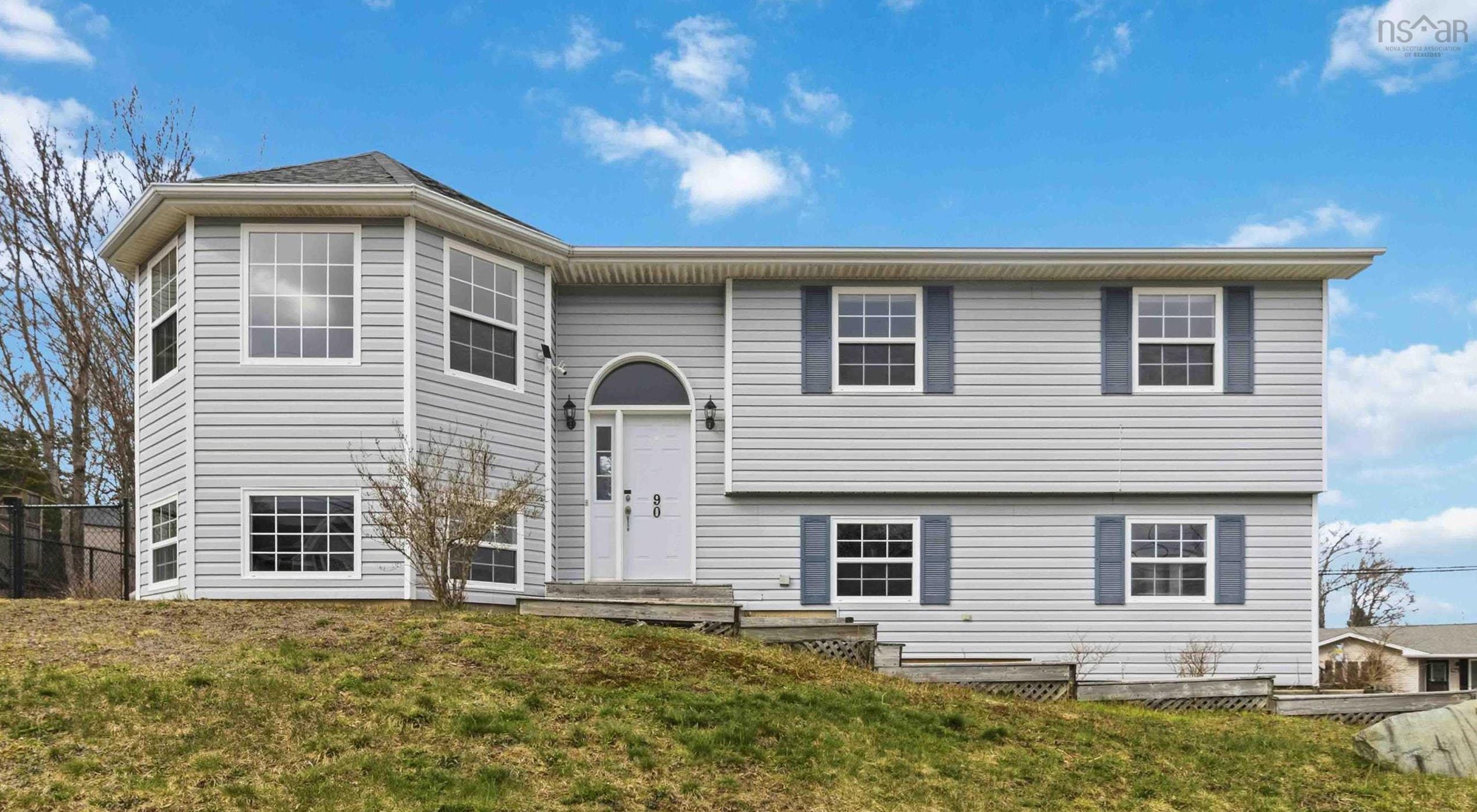 Thumbnail image for 90 Serocco Crescent MLS<sup>®</sup> 202608719