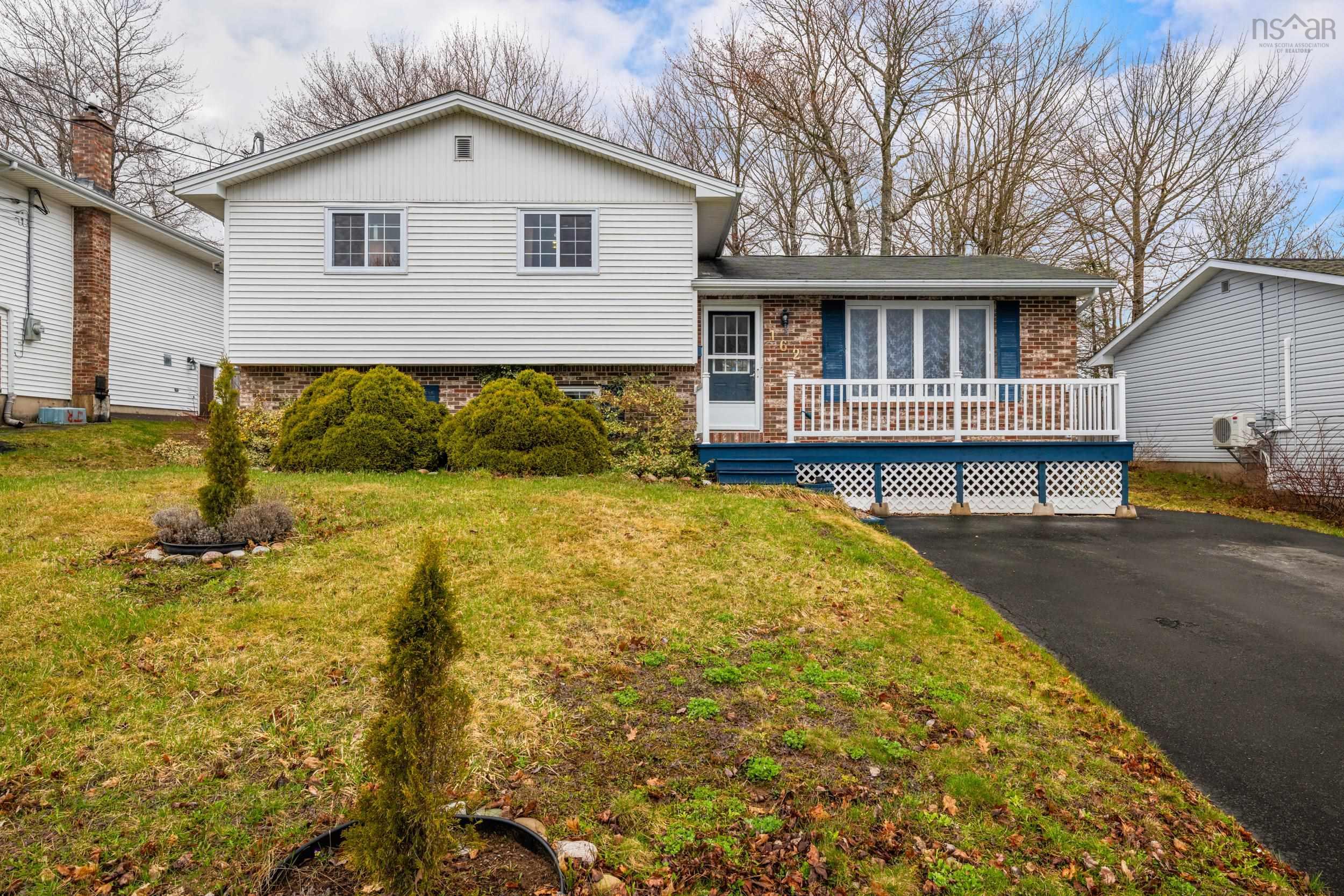 Thumbnail image for 162 Sunnyvale Crescent MLS<sup>®</sup> 202608768