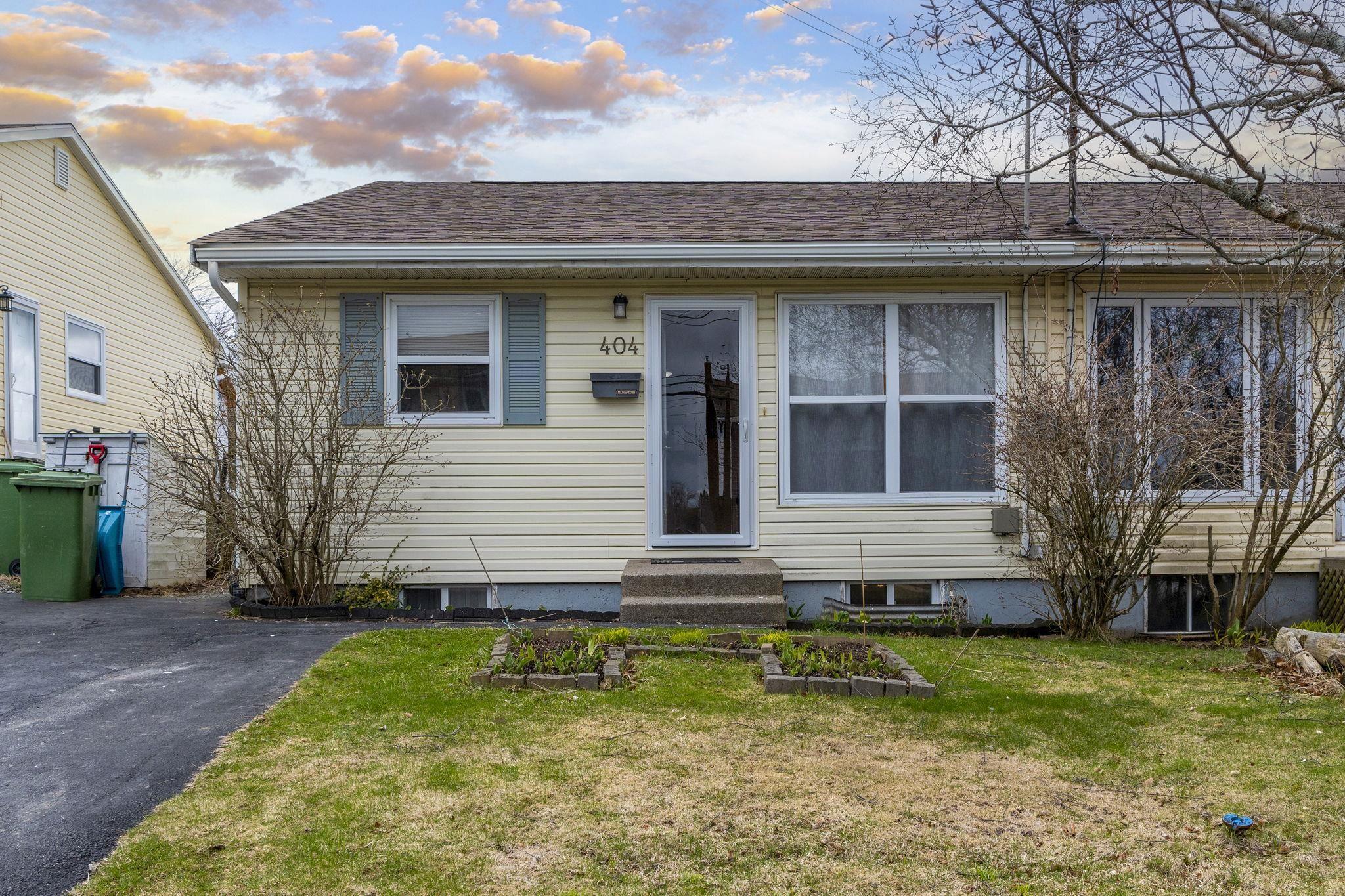 Thumbnail image for 404 Poplar Drive MLS<sup>®</sup> 202608781