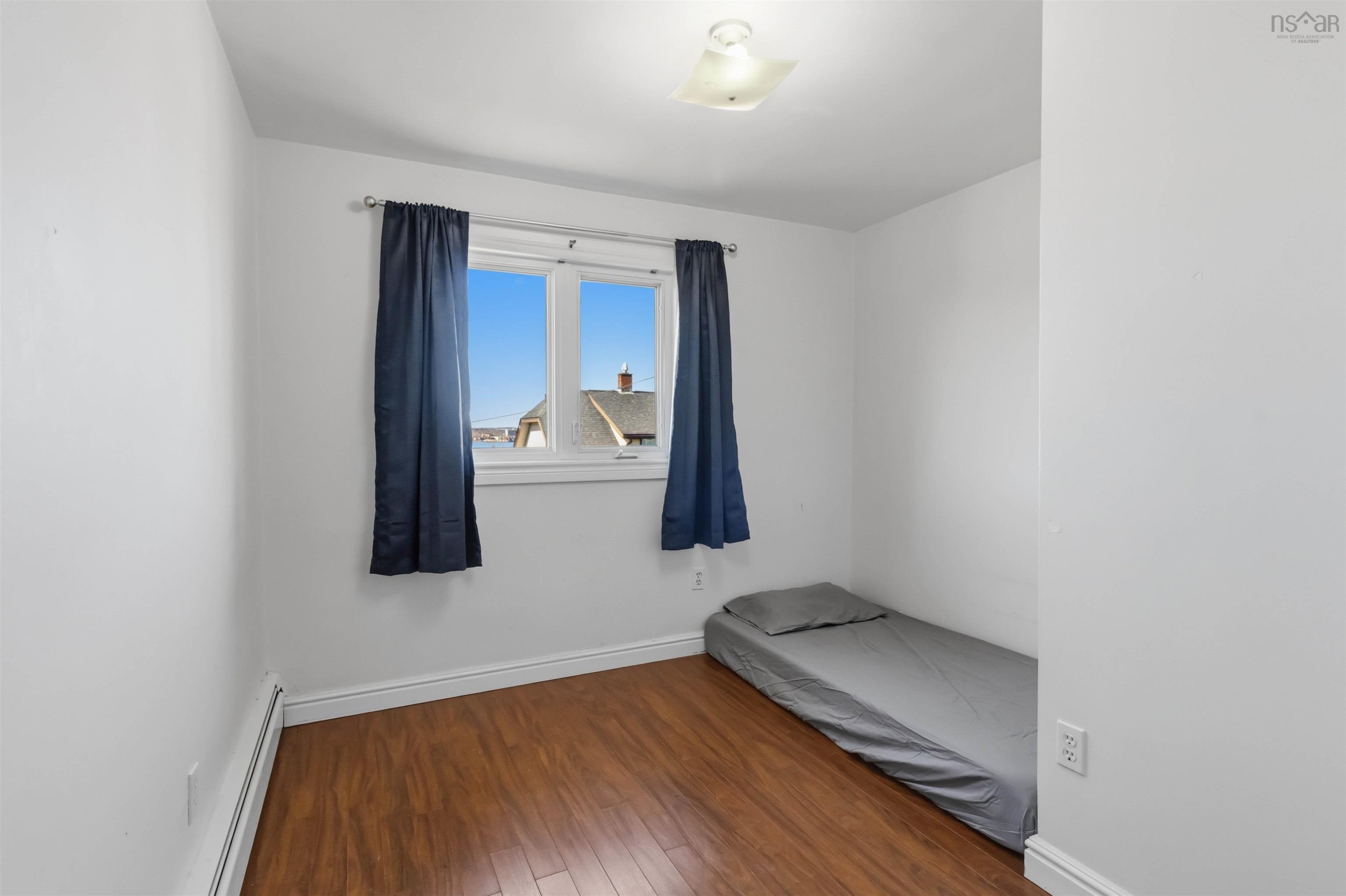 View image 18