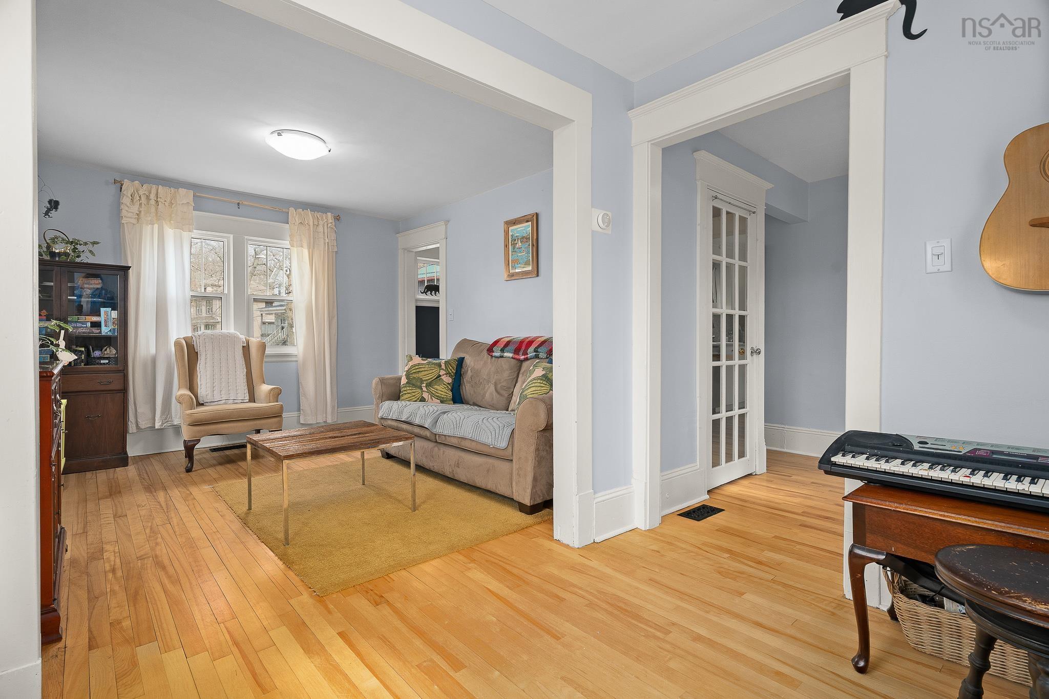 View image 18
