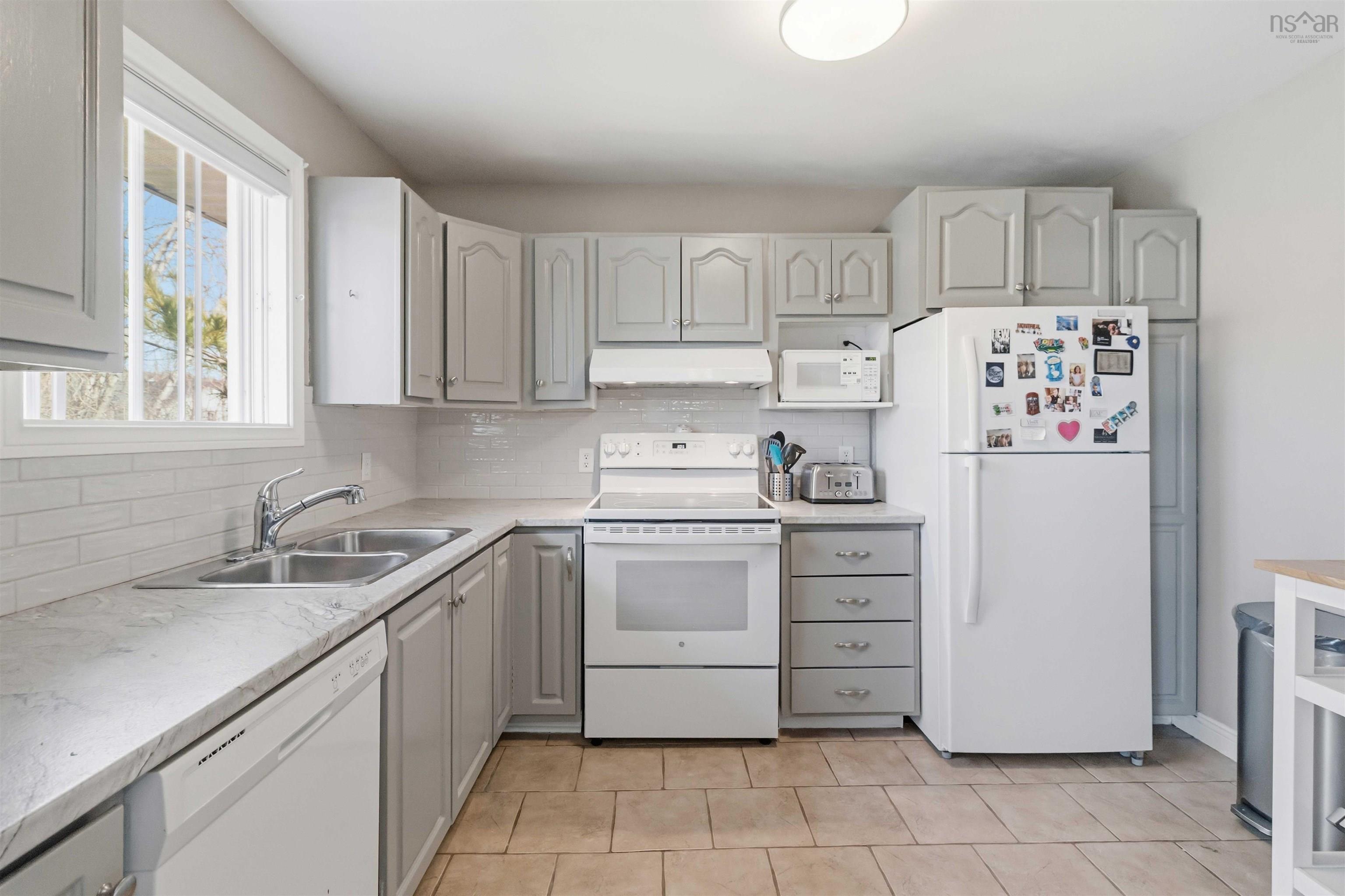 View image 11