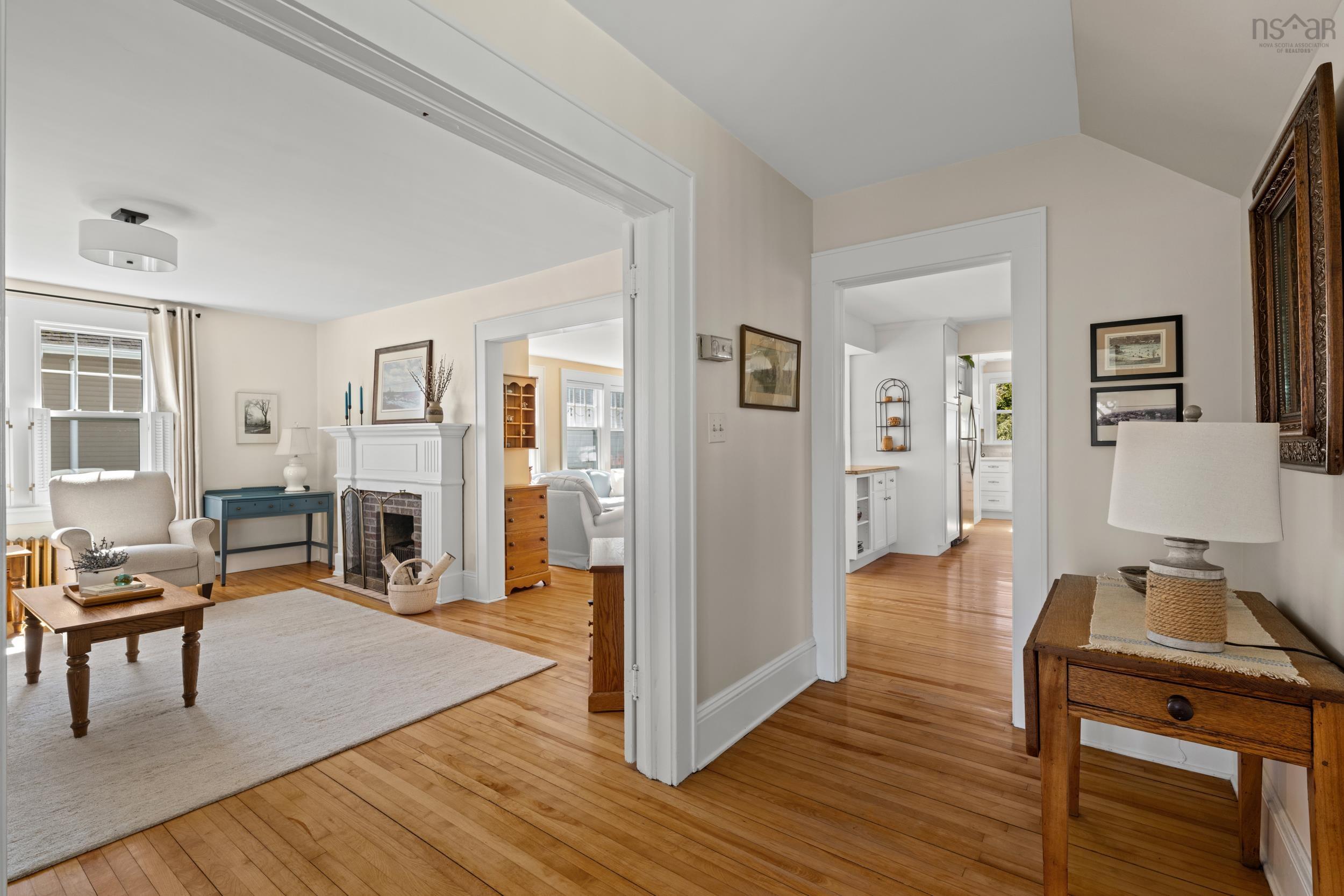 View image 9