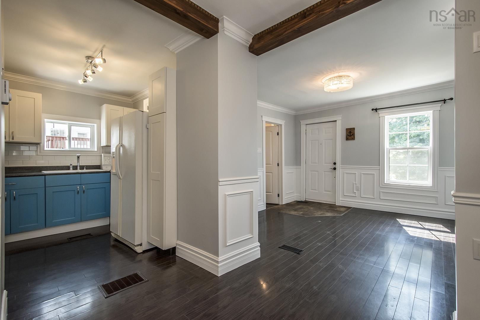 View image 12