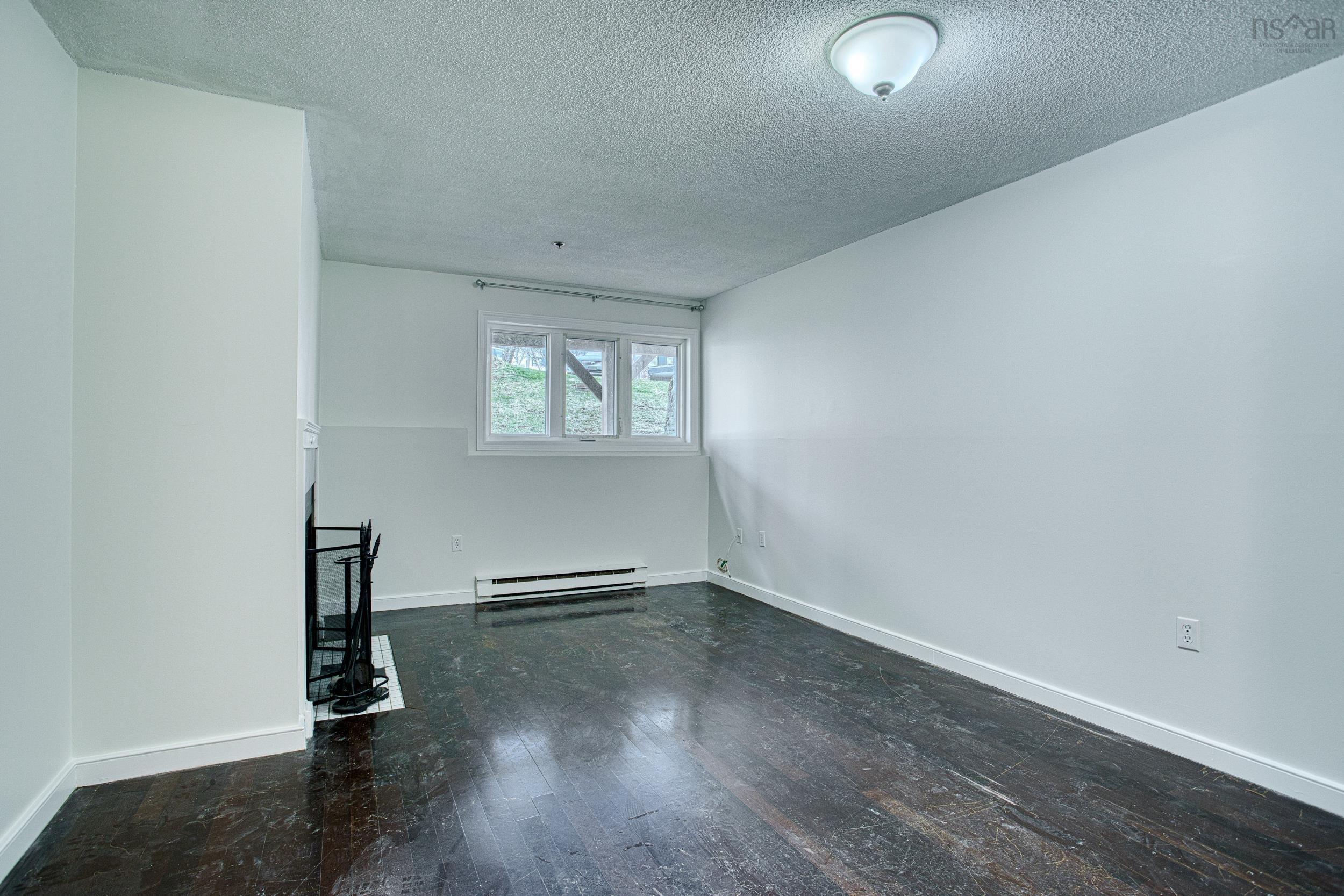View image 12