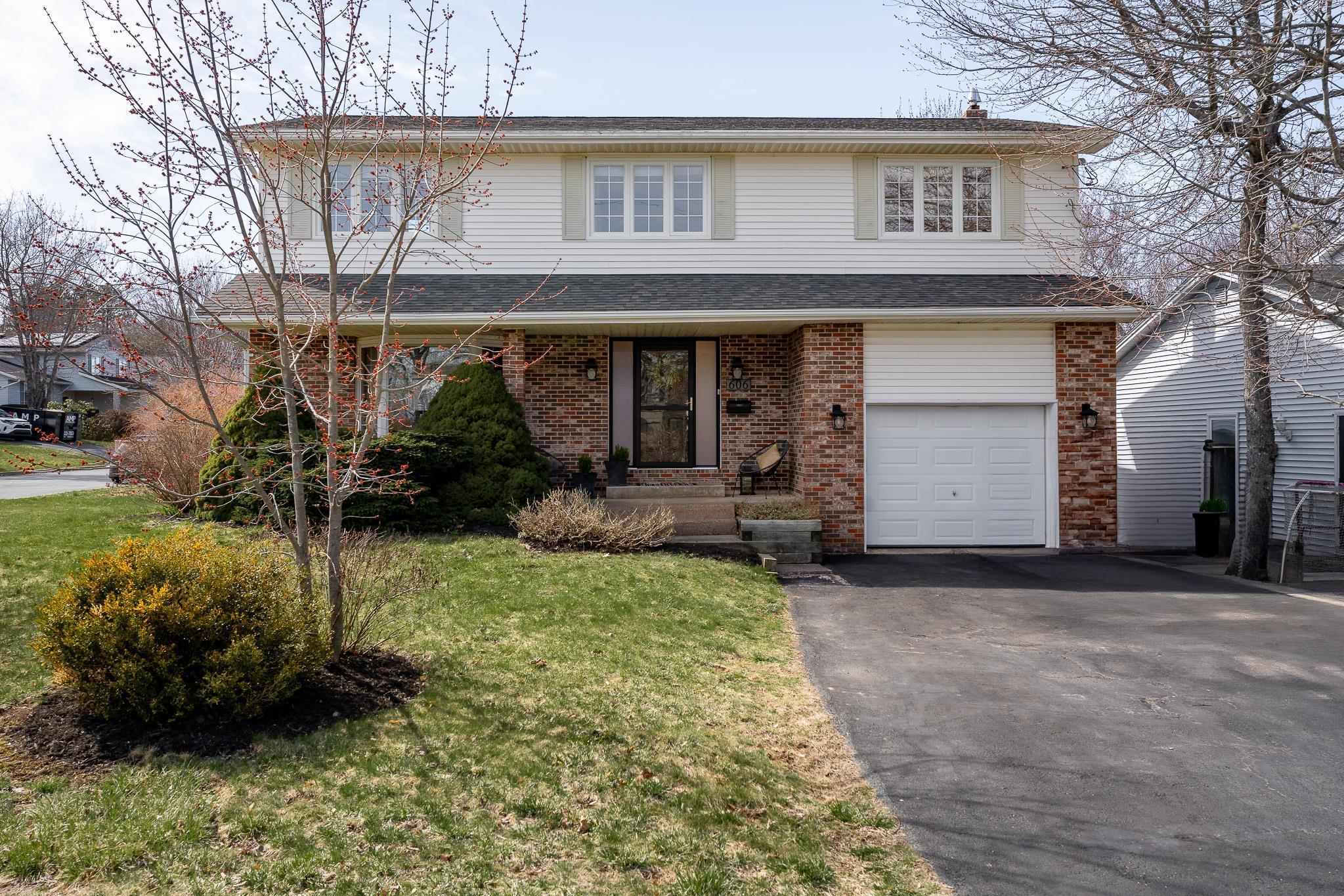 Thumbnail image for 606 Basinview Drive MLS<sup>®</sup> 202609143