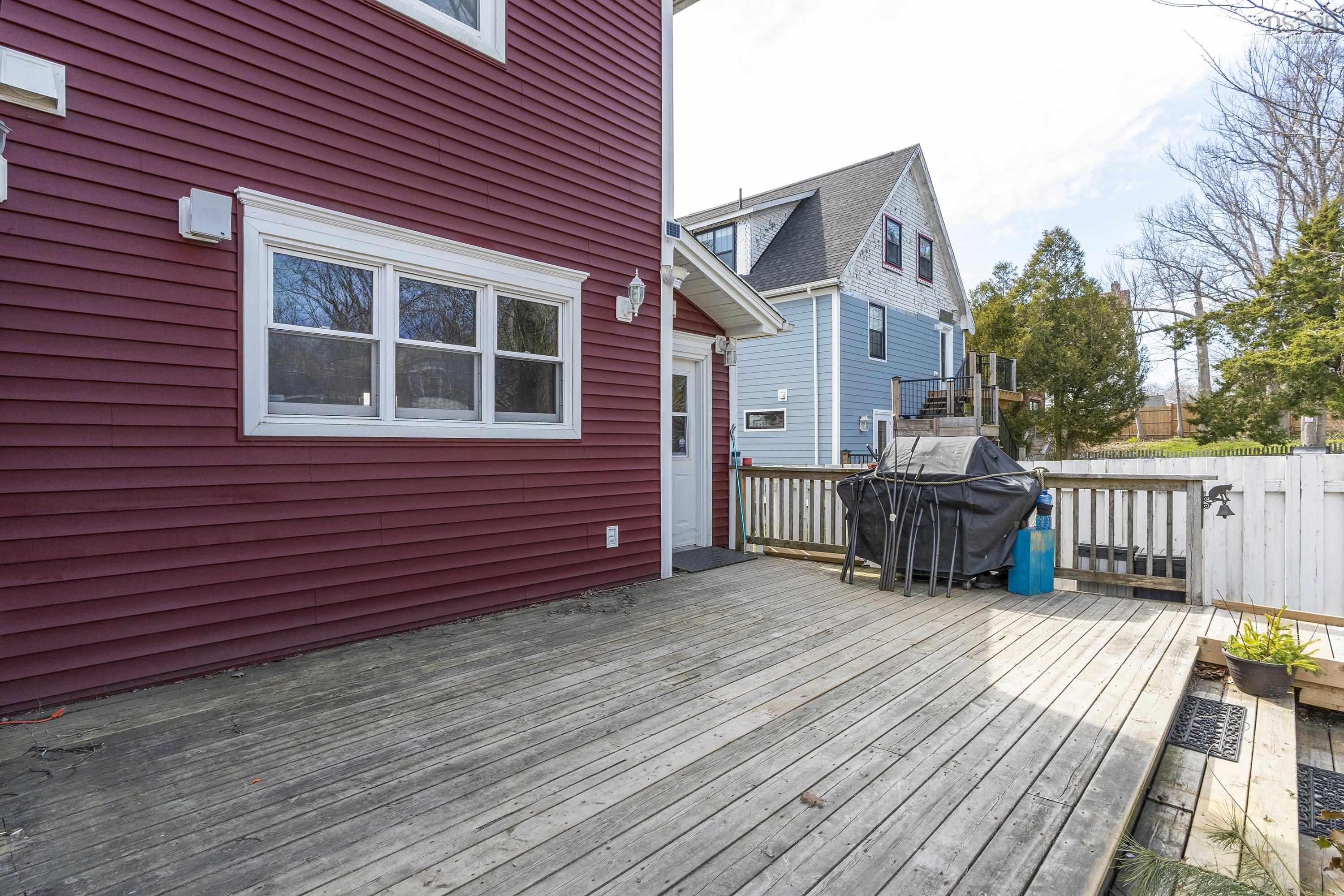 View image 11