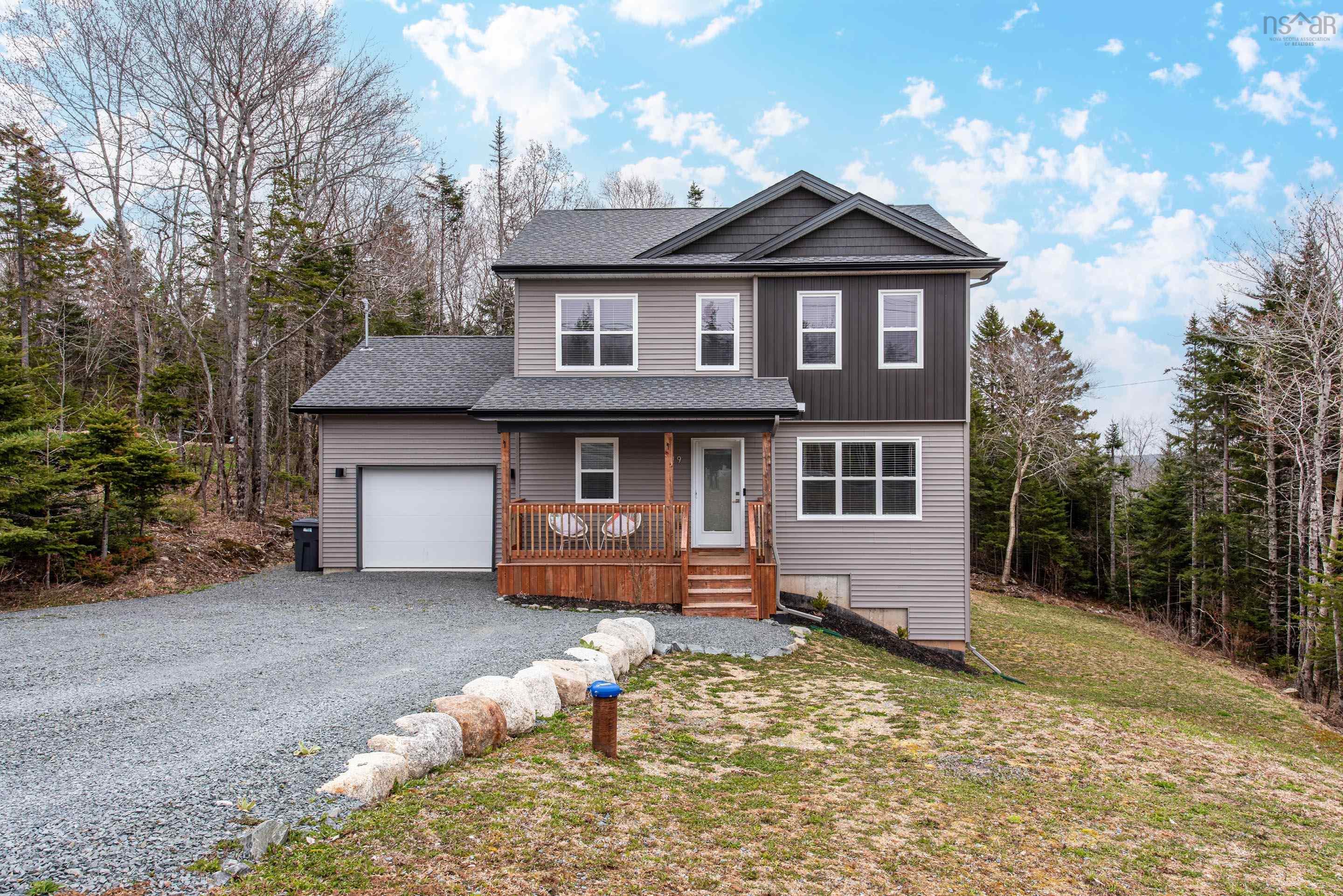 Thumbnail image for 319 Savoy Avenue MLS<sup>®</sup> 202609157