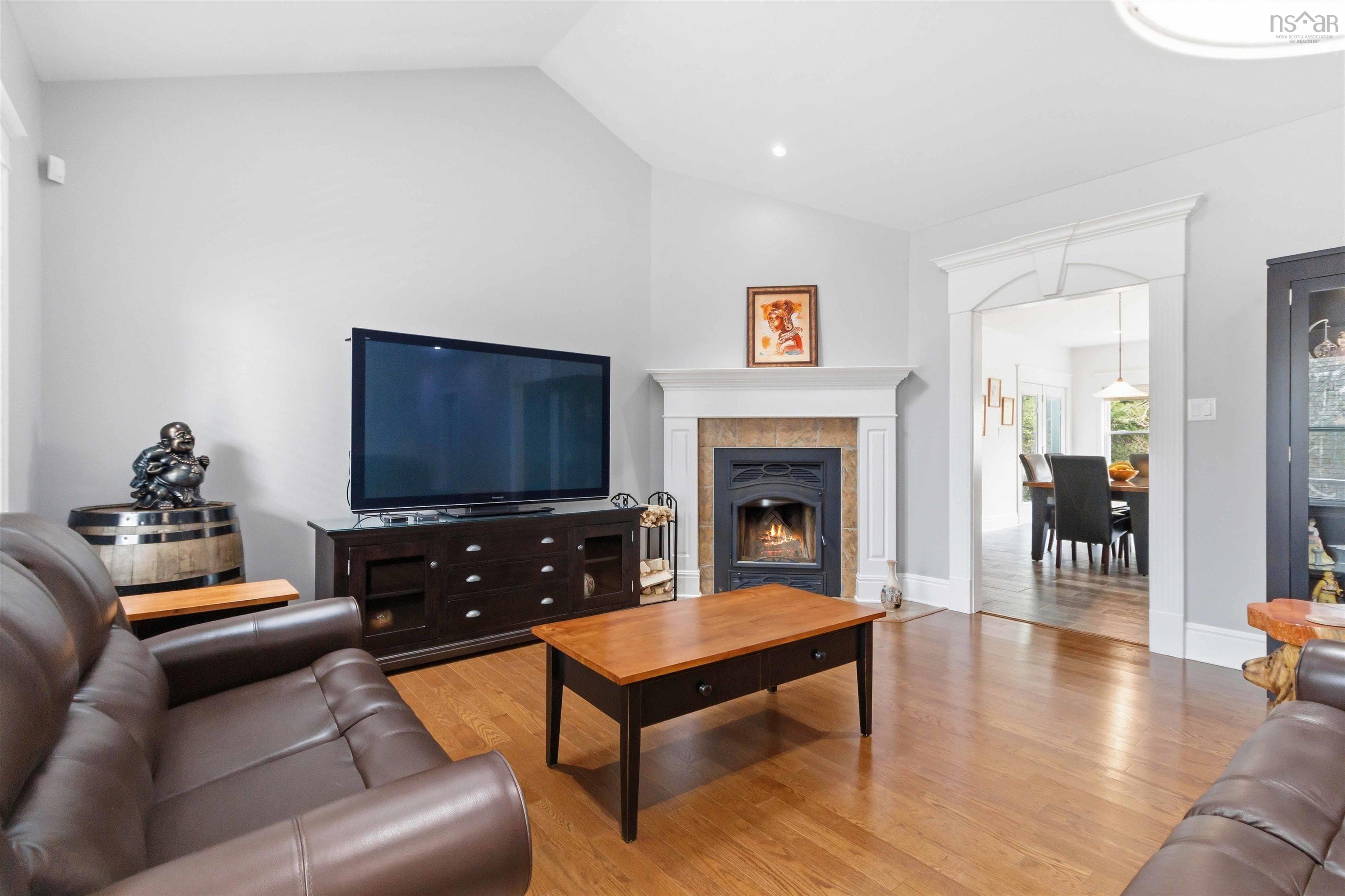 View image 9