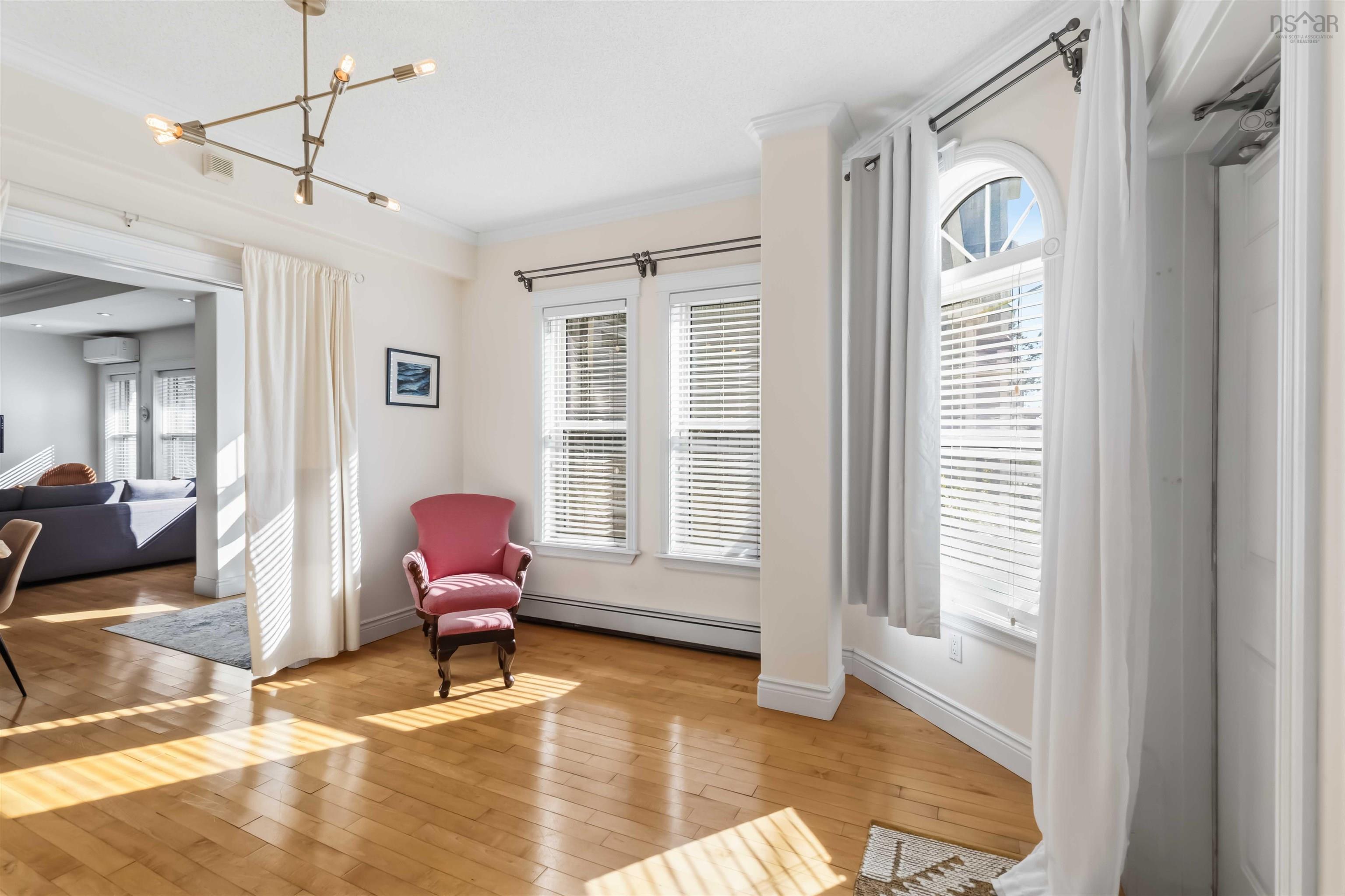 View image 18