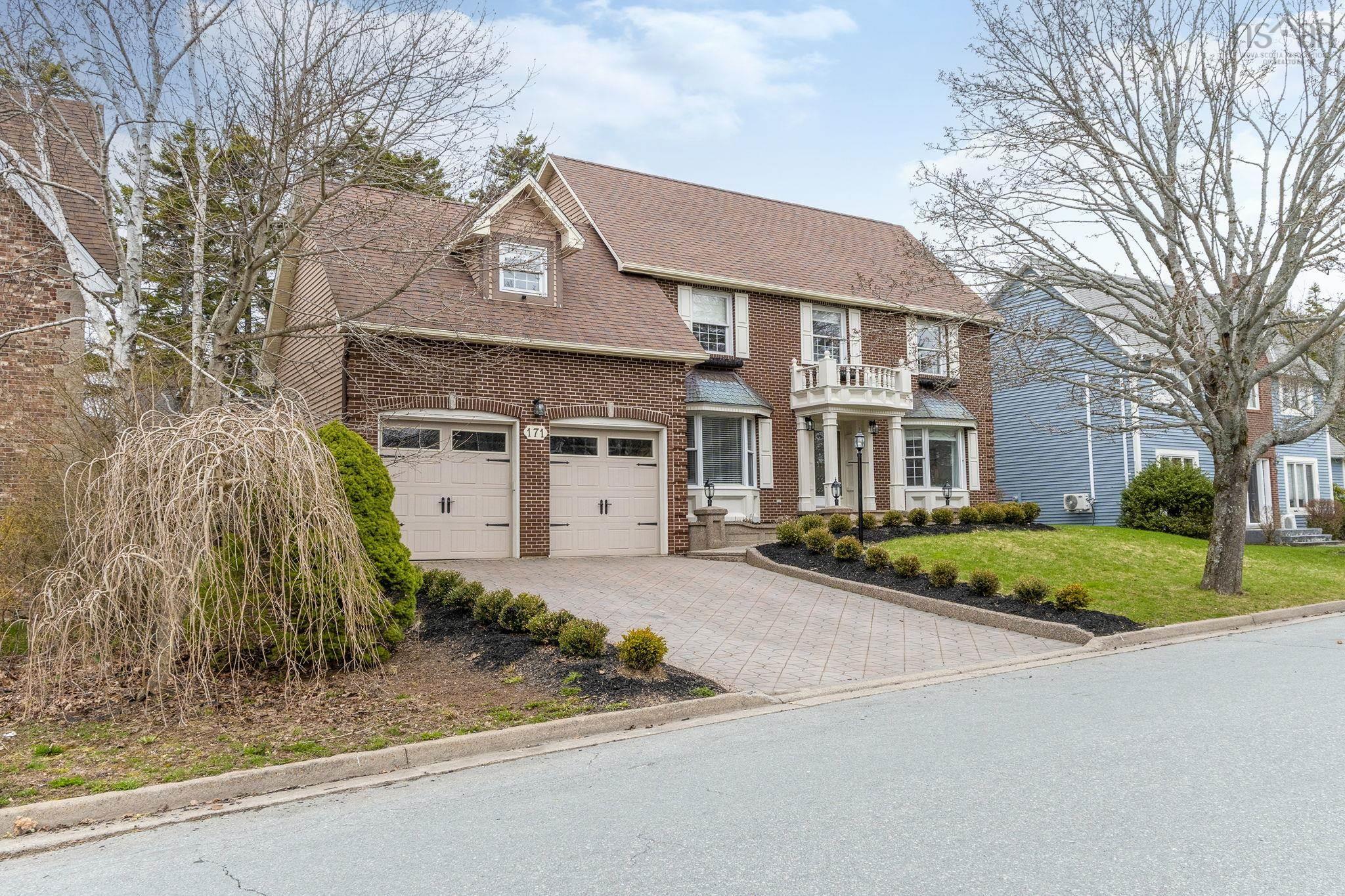 Thumbnail image for 171 Cresthaven Drive MLS<sup>®</sup> 202609234