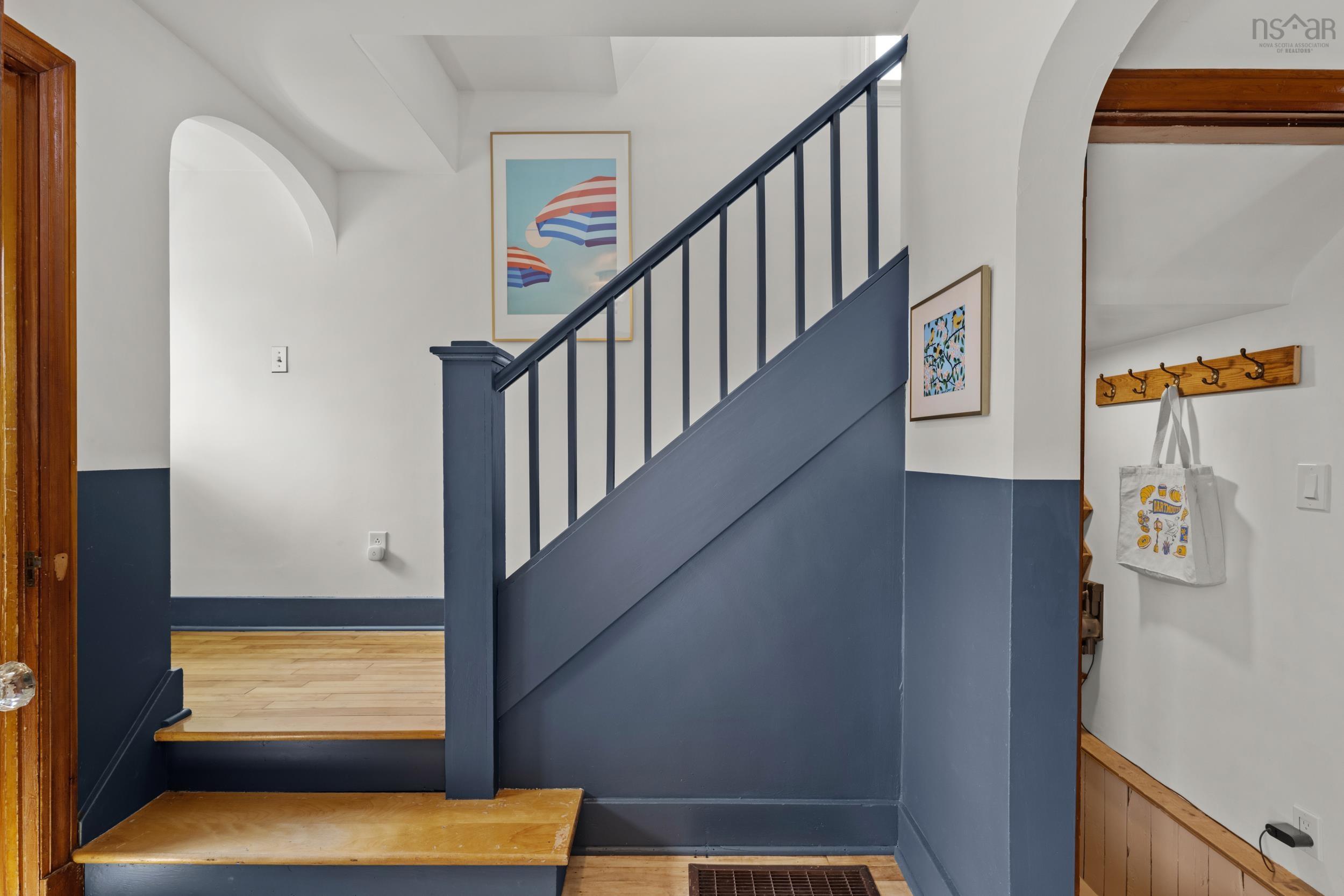 View image 18
